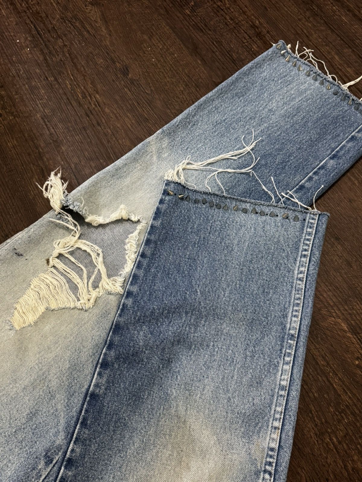 Wrangler Ripped STUD Denim Jeans Size US 32 / EU 48 - 3 Thumbnail