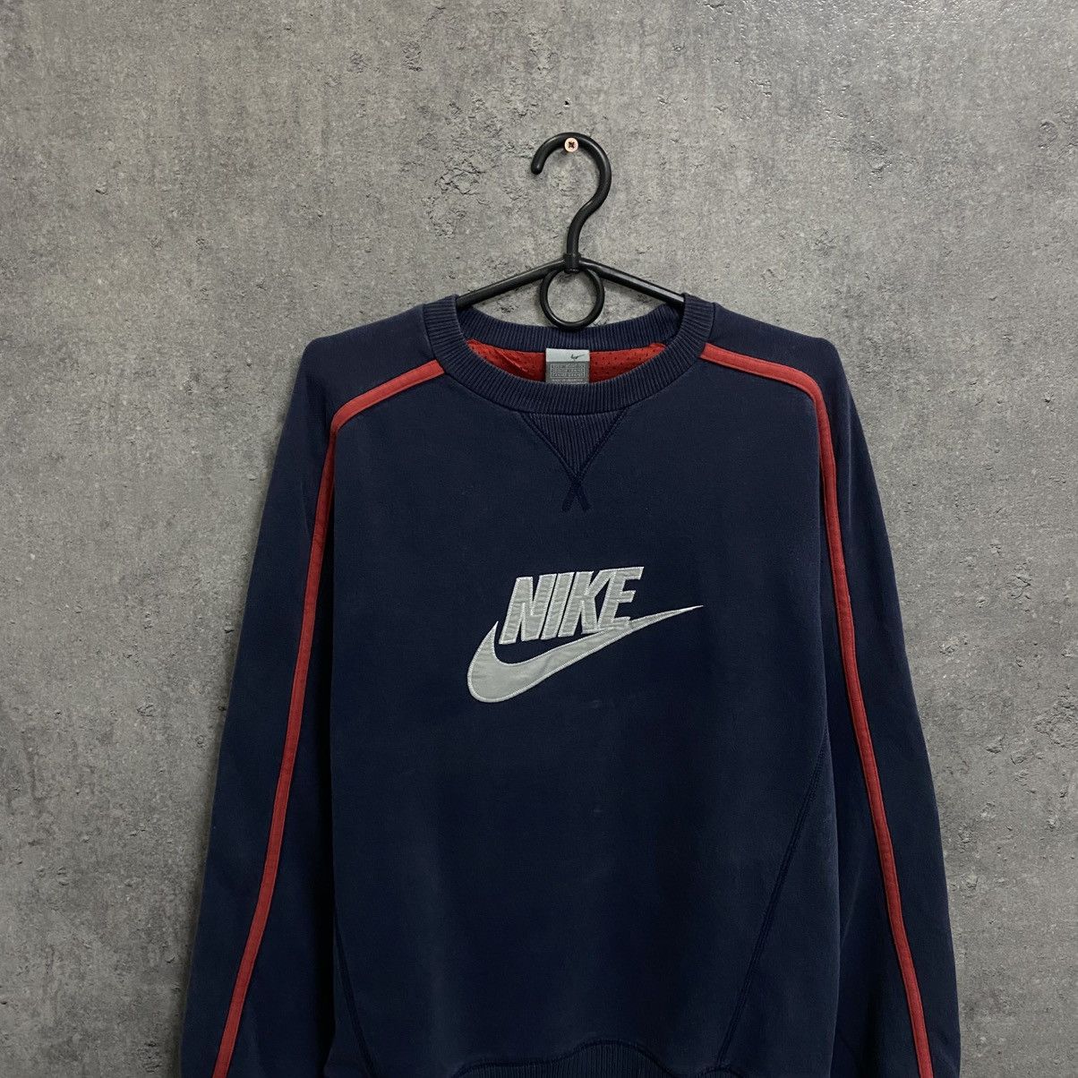 Nike Vintage Nike Sweatshirt Big Logo Y2K Streetwear Size US S / EU 44-46 / 1 - 4 Thumbnail