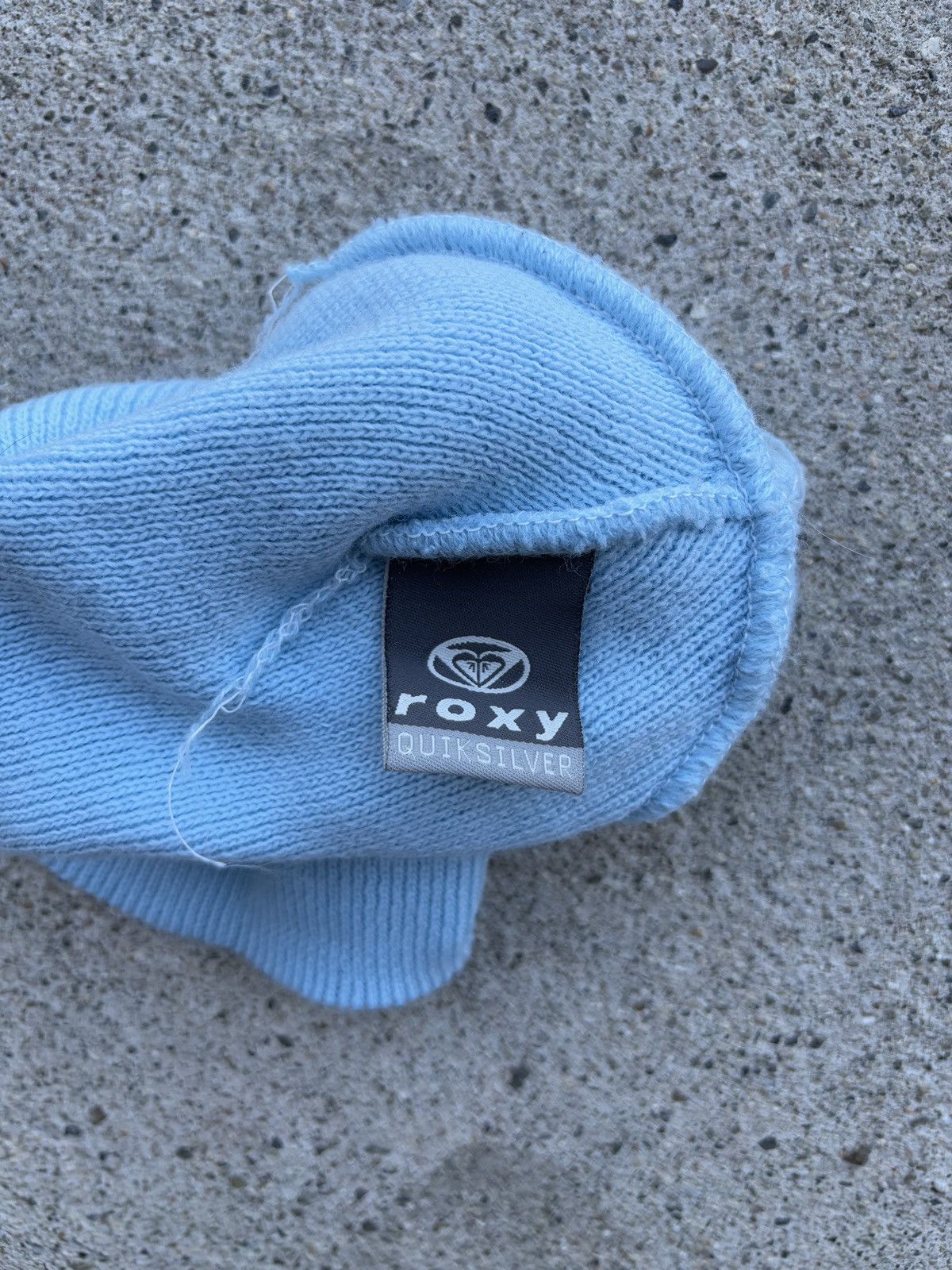 Quiksilver × Vintage Vintage 2000s Y2K Roxy Baby Blue Rhinestones Snow/Ski Beanie Size ONE SIZE - 4 Thumbnail