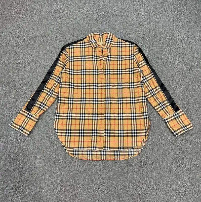 Burberry Burberry Plaid Long Sleeve Shirt for Men. Size US L / EU 52-54 / 3 - 1 Thumbnail