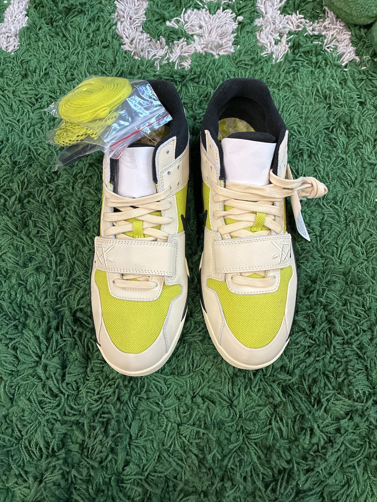Jordan Brand Travis Scott Jumpman Jack Size US 12 / EU 45 - 3 Thumbnail