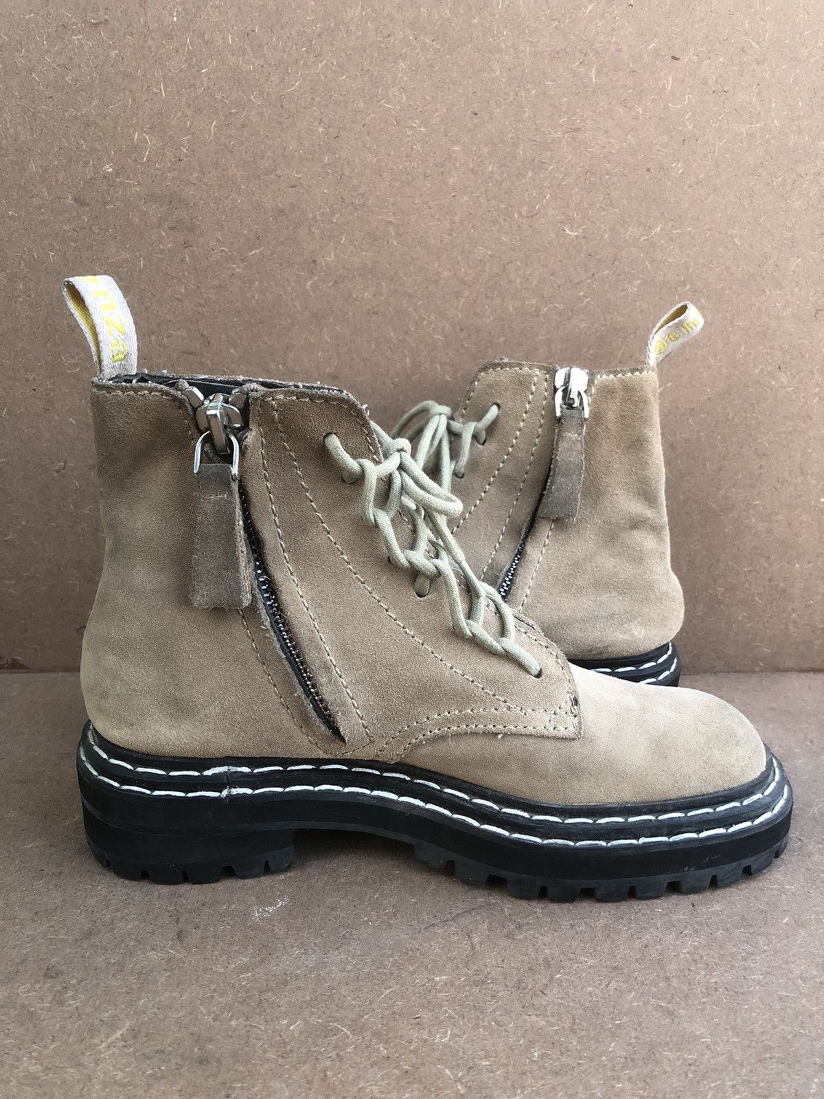 Proenza Schouler Proenza Schouler Beige Suede Leather Size US 6 / IT 36 - 7 Thumbnail
