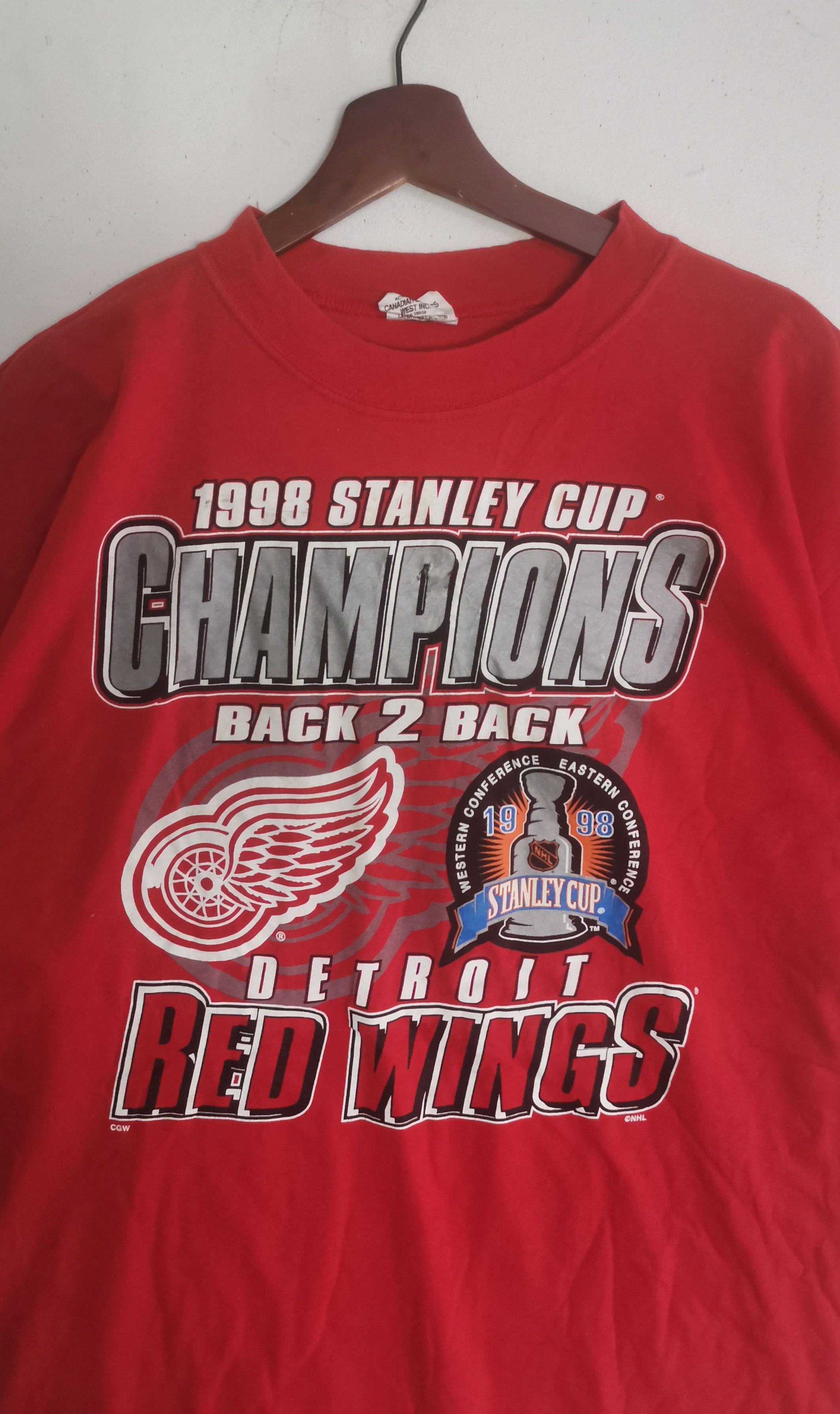 NHL × Vintage Rare vintage Detroit Red Wings ice hockey t-shirt Size US XL / EU 56 / 4 - 2 Thumbnail