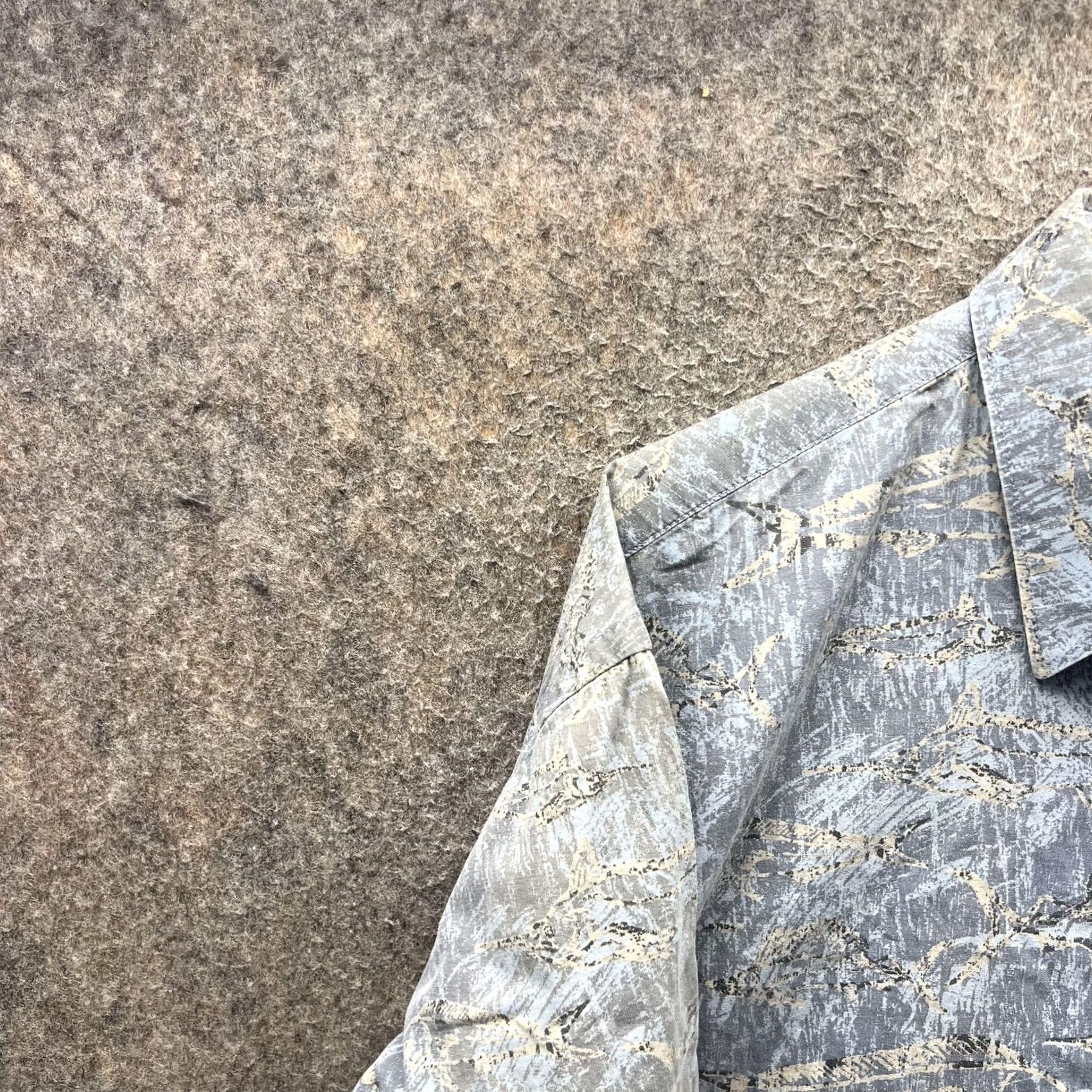 Vintage Reel Legends Shirt Mens Large Blue Gray Fish Print Short Sleeve Button Front Size US L / EU 52-54 / 3 - 5 Thumbnail