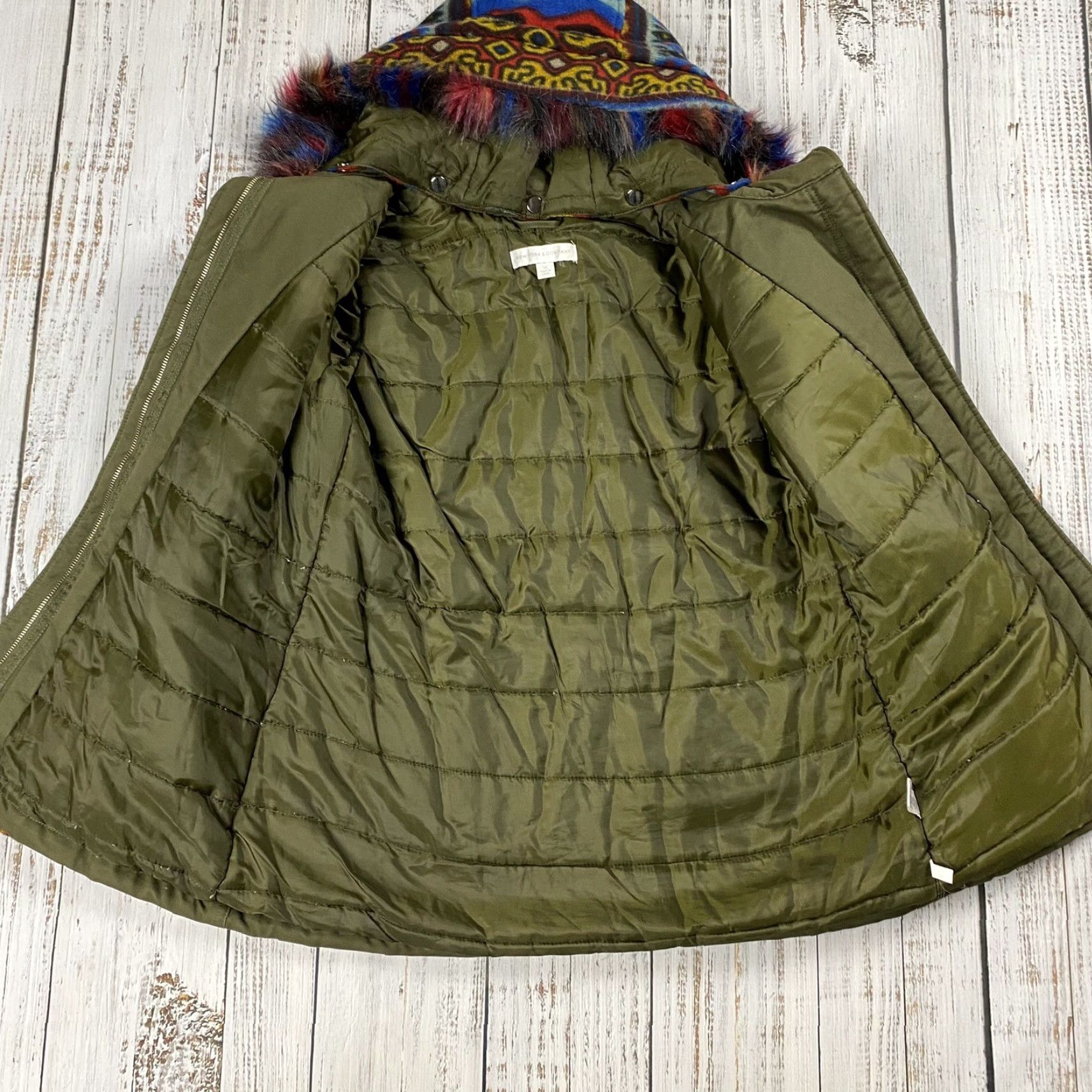 Vintage NEW YORK & CO WOMENS XS INSULATED HOODED PUFFER JACKET AZTEC WOOL ARMS FAUX FUR Size XS / US 0-2 / IT 36-38 - 4 Thumbnail