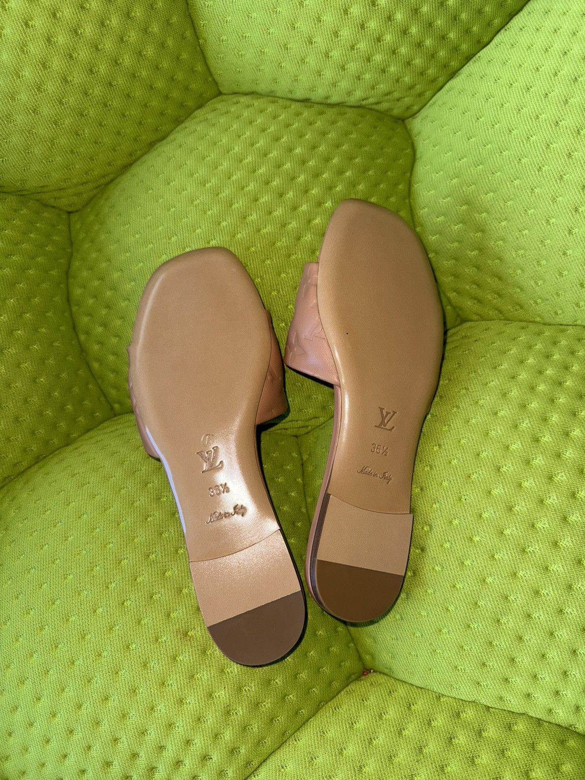Louis Vuitton Louis vuitton revival monogram sandals Size US 6.5 / IT 36.5 - 6 Thumbnail