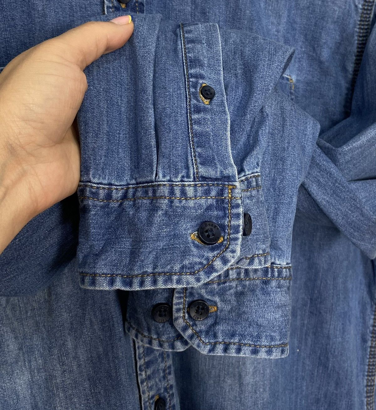 L.L. Bean Vintage L.L. Bean Button Up Denim Shirt Long Sleeve Pockets Size US L / EU 52-54 / 3 - 3 Thumbnail