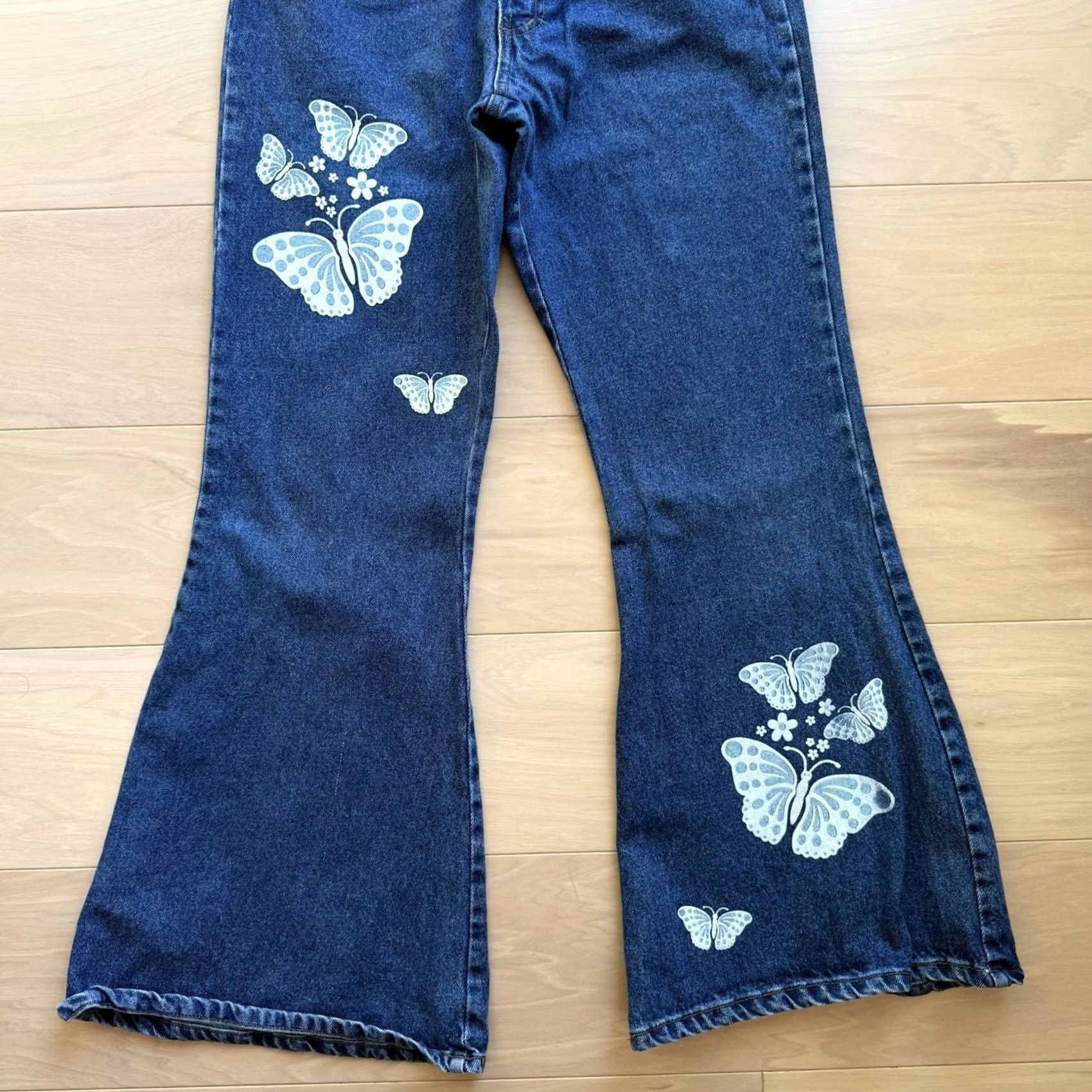 Vintage VINTAGE Joy Flare Jeans 27 Blue Y2K Bell Bottoms Made in USA Butterfly Art Boho Jeans 5-Pocket Womens Medium Blue Size 27" / US 4 / IT 40 - 4 Thumbnail
