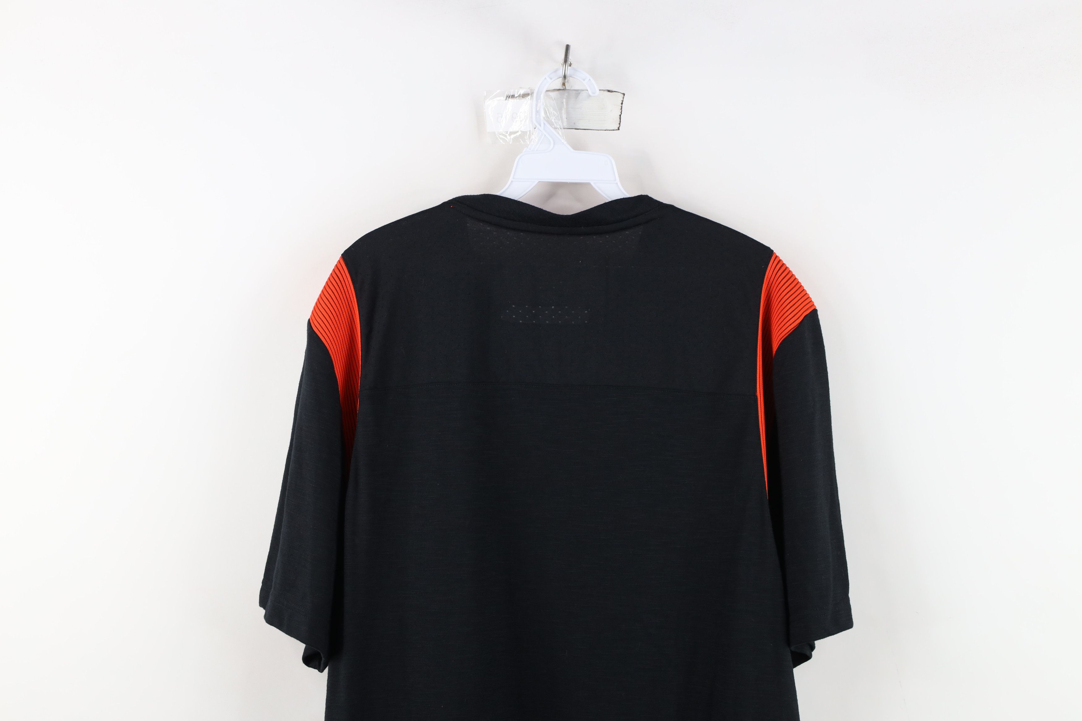 Nike × Vintage Nike Bowling Green State University Hockey Knit T-Shirt Size US XL / EU 56 / 4 - 12 Thumbnail