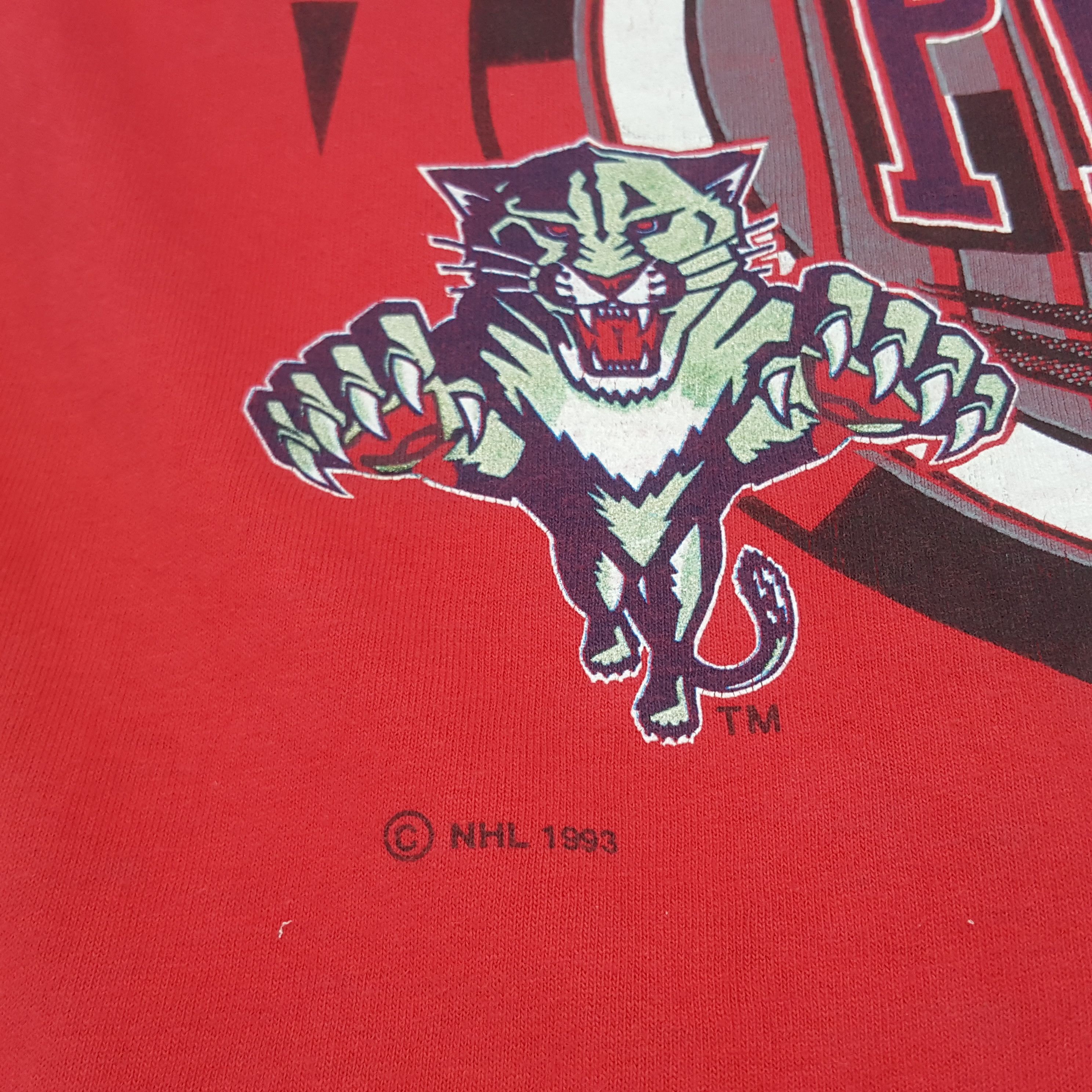 NHL × Vintage Vintage Florida Panthers Hockey Team Tshirt C276N65 Size US L / EU 52-54 / 3 - 7 Thumbnail