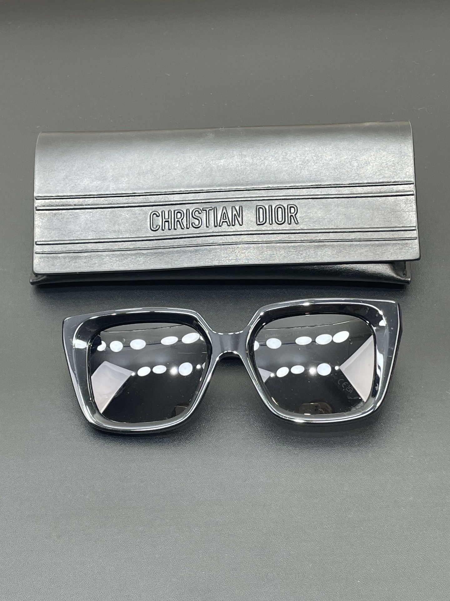 Dior Dior Letter Black Frame Sunglasses Size ONE SIZE - 1 Thumbnail
