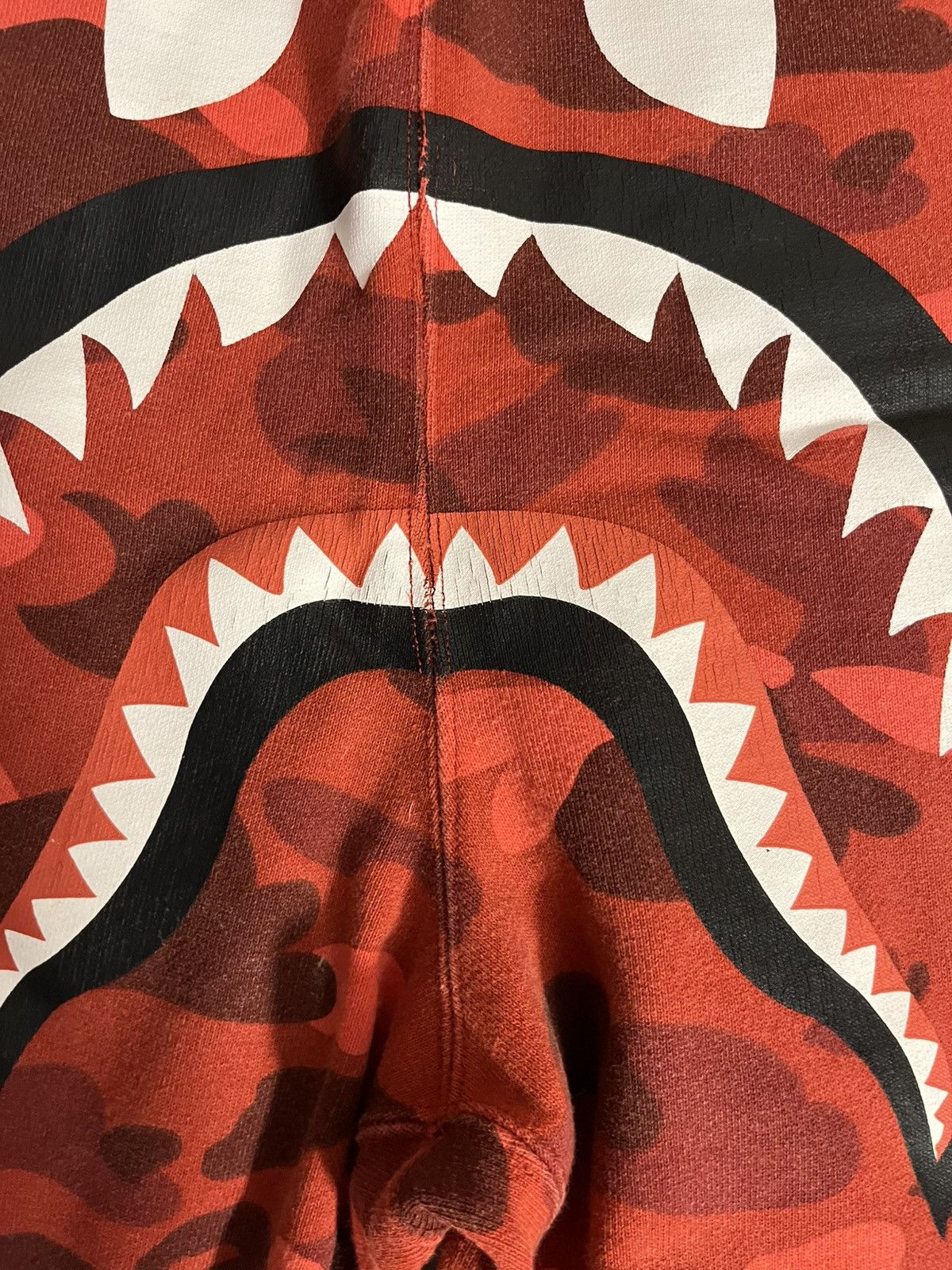 Bape Bape red shark shorts Size US 30 / EU 46 - 5 Thumbnail