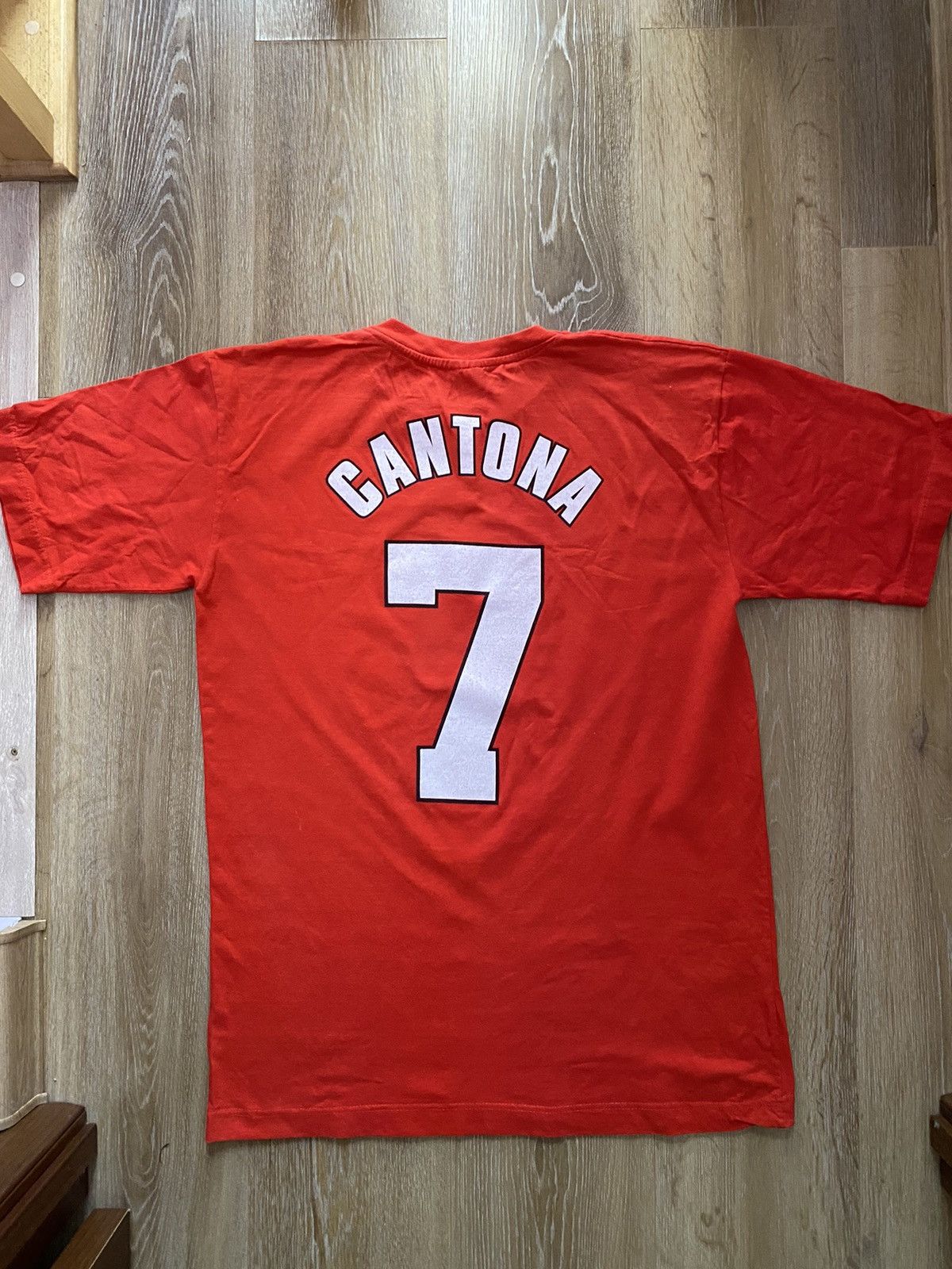 Vintage Vintage Eric Cantona Champ 90s T-shirt Size US XL / EU 56 / 4 - 1 Thumbnail