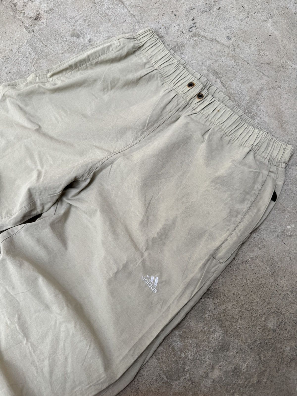 Adidas VINTAGE RARE ADIDAS BAGGY DRILL PANTS Size US 34 / EU 50 - 13 Thumbnail