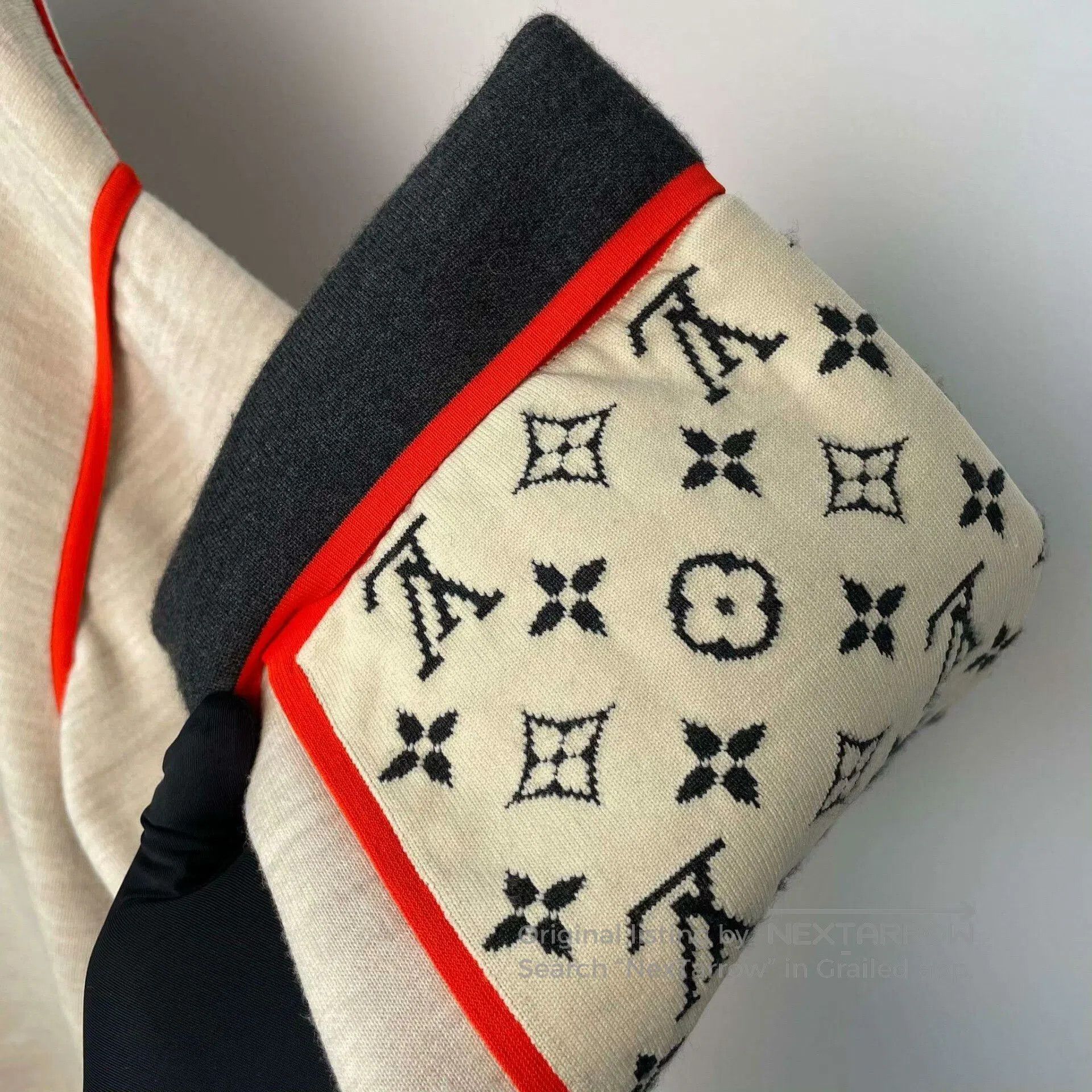 Louis Vuitton Louis Vuitton White Coat. Size US M / EU 48-50 / 2 - 6 Thumbnail
