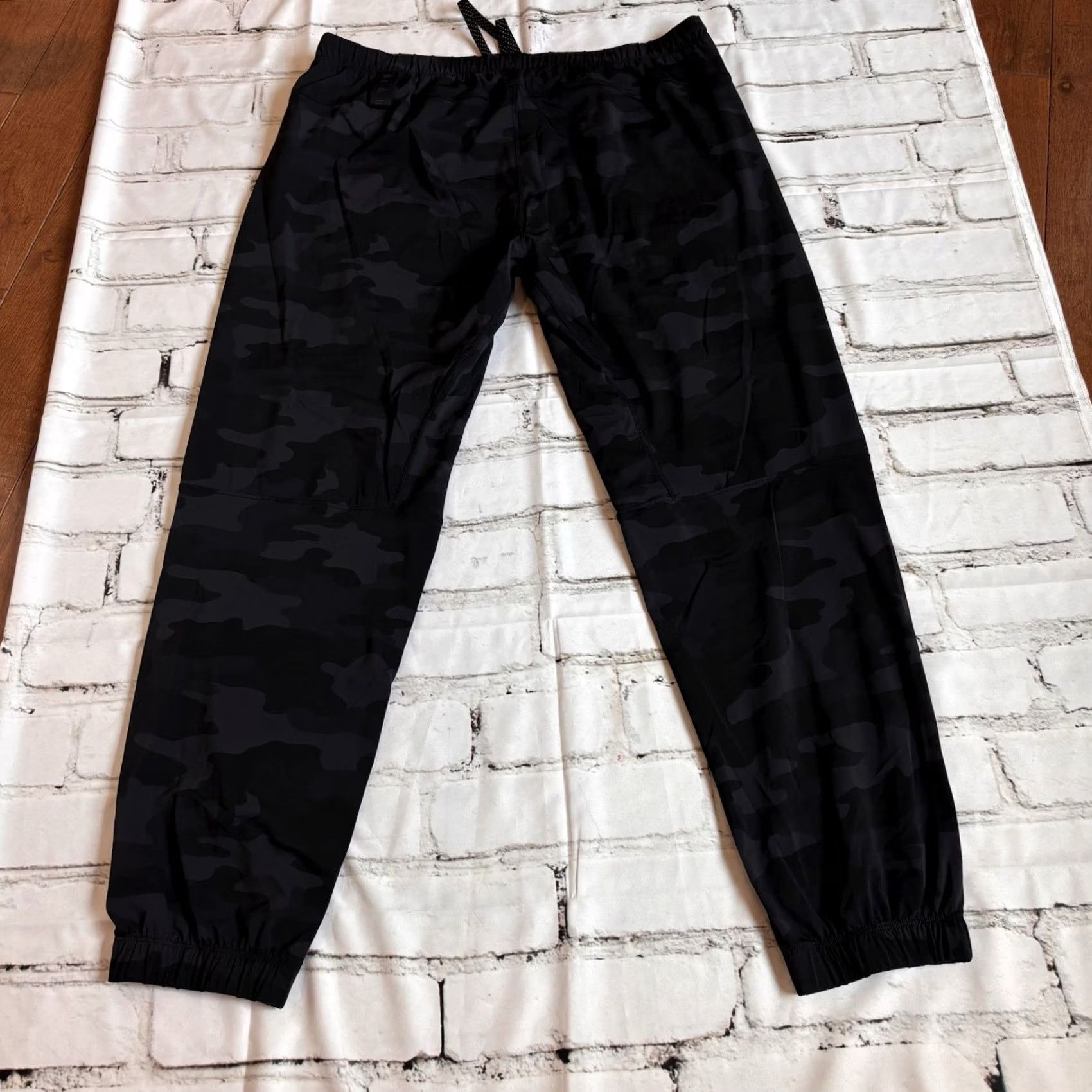 Fabletics Mens Fabletics The One Joggers Pants Black Tactical Camo 2XL / 31" inseam - Athletic Pants Mens Size US 39 - 5 Thumbnail