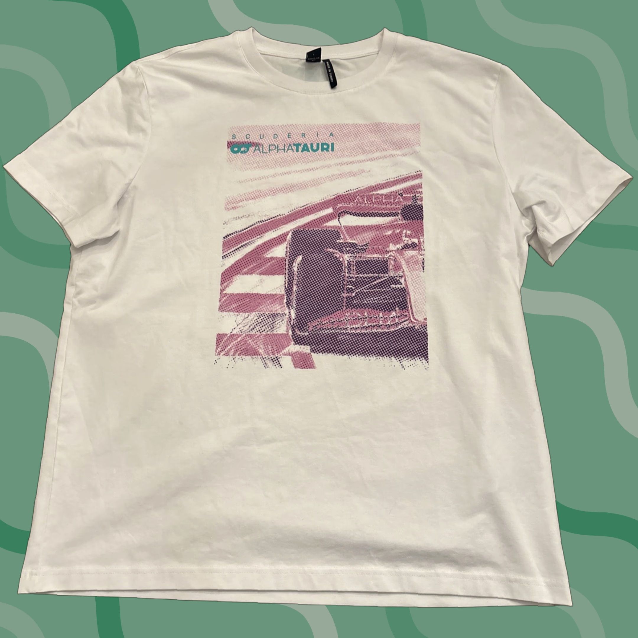Vintage ALPHA Scuderia Alpha Taurus F1 T-Shirt Men's Large White Size US L / EU 52-54 / 3 - 1 Thumbnail