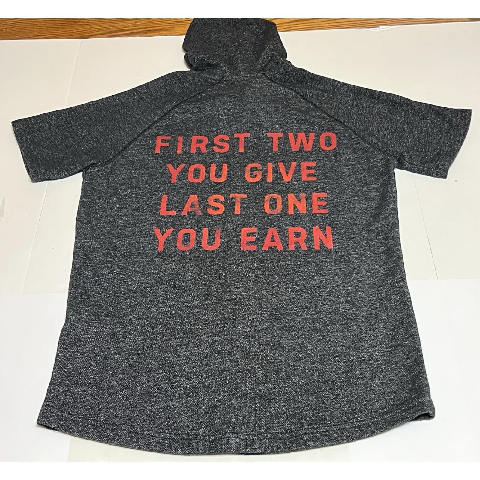 Under Armour PROJECT ROCK UA Men’s Short Sleeve Hoodie Pullover M Gray Logo Rock Mens Hoodie Regular Size US M / EU 48-50 / 2 - 3 Thumbnail