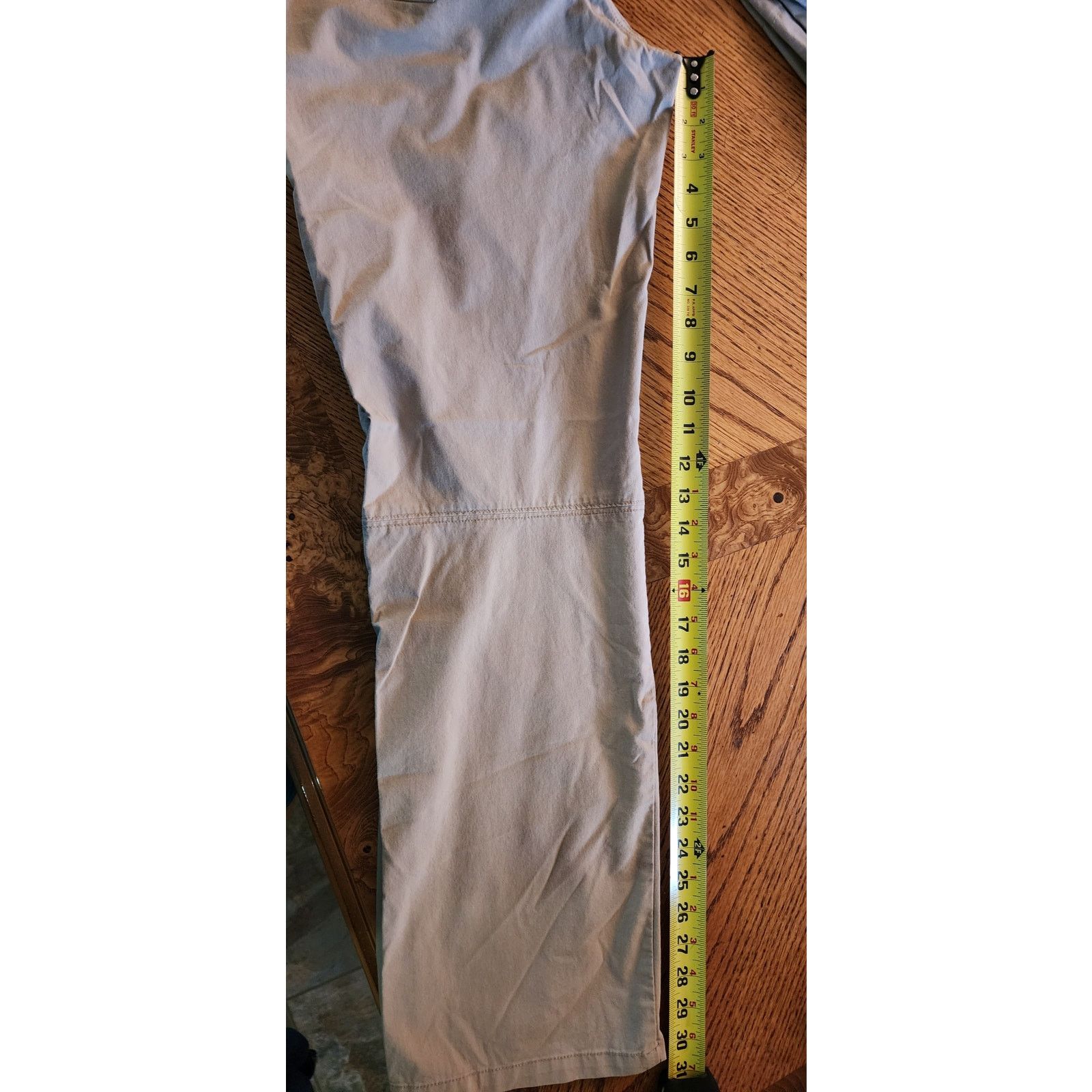 Kuhl Kuhl Spire Roll Up Hiking Pants Outdoor Women Size 8 Khaki Size 30" / US 8 / IT 44 - 2 Thumbnail