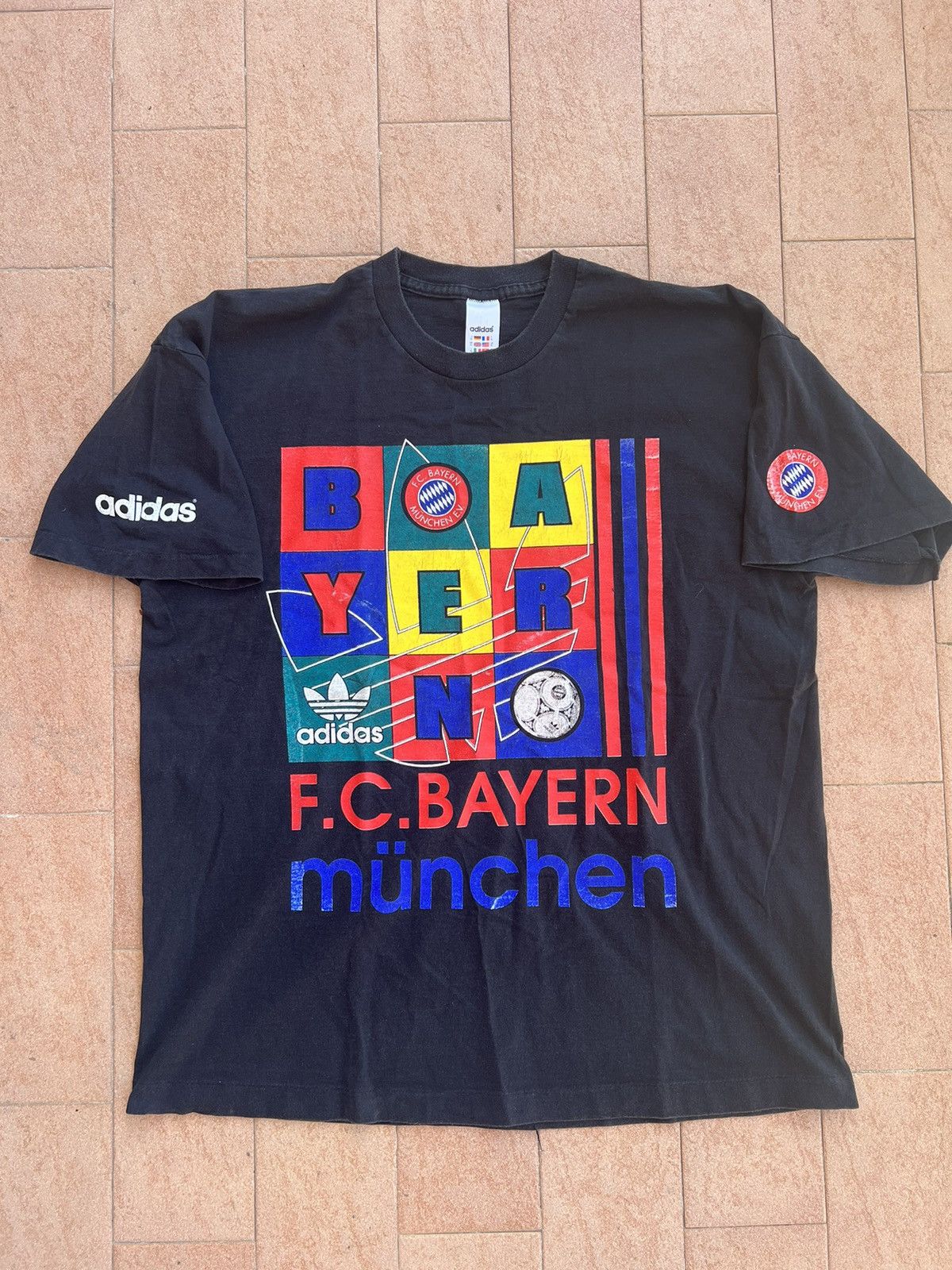 Adidas × Vintage Vtg. Adidas FC Bayern Munchen Tee Size US XL / EU 56 / 4 - 1 Thumbnail