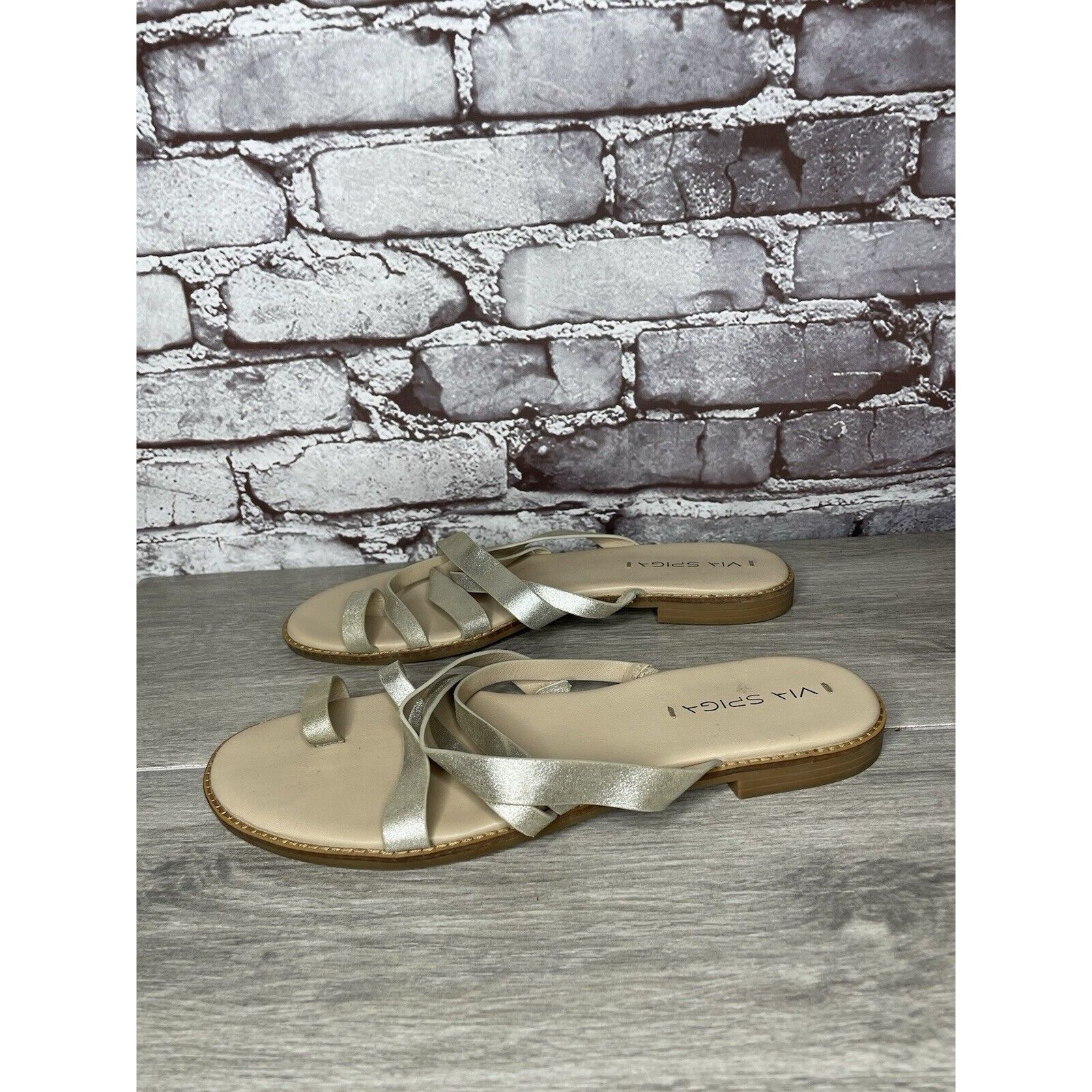 Other Via Spiga Metallic Silver Leather Toe Post Slides Sandals Wo Size US 10 / IT 40 - 1 Thumbnail