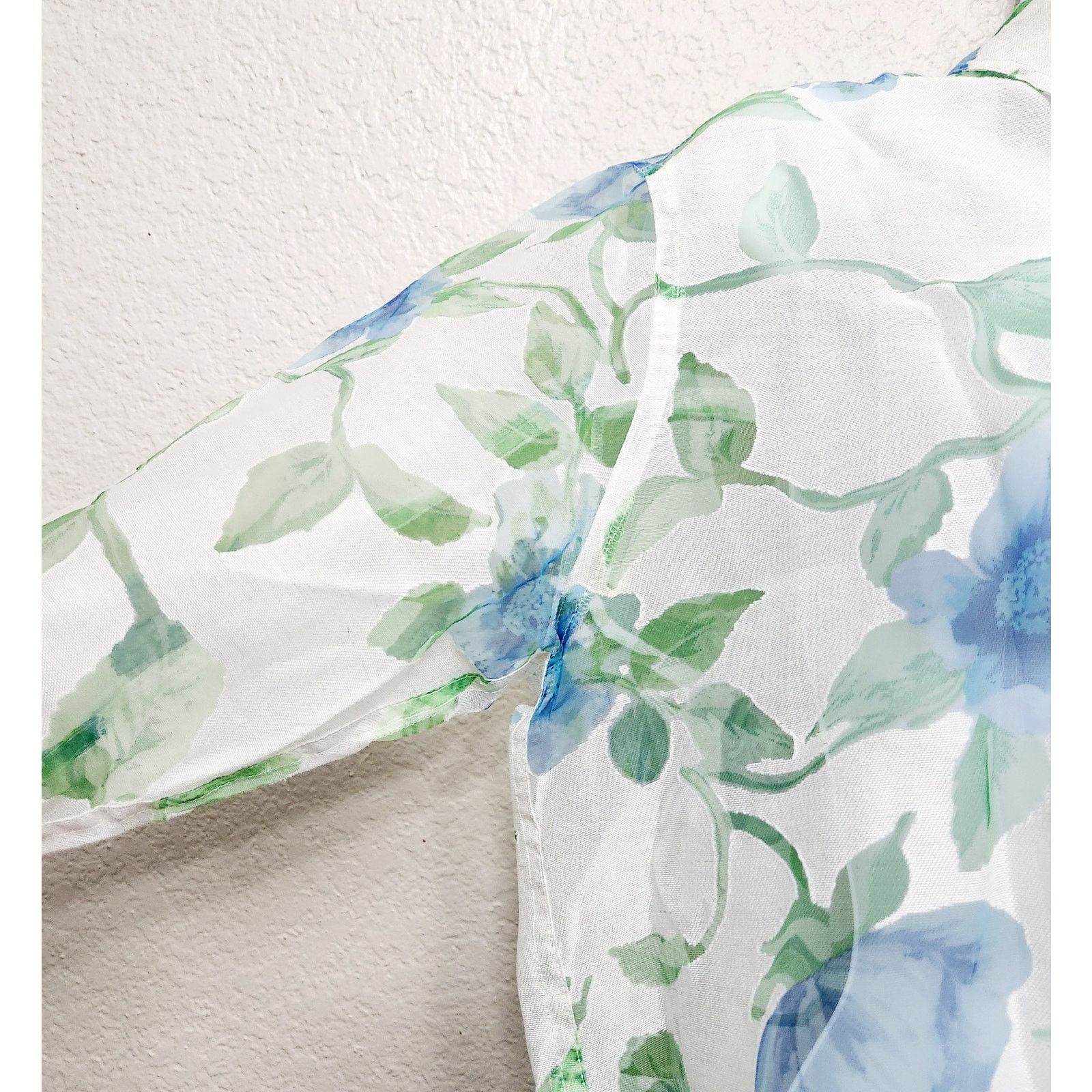Other West End White Blue Green Floral Button Up Sheer Top Medium Size M / US 6-8 / IT 42-44 - 2 Thumbnail