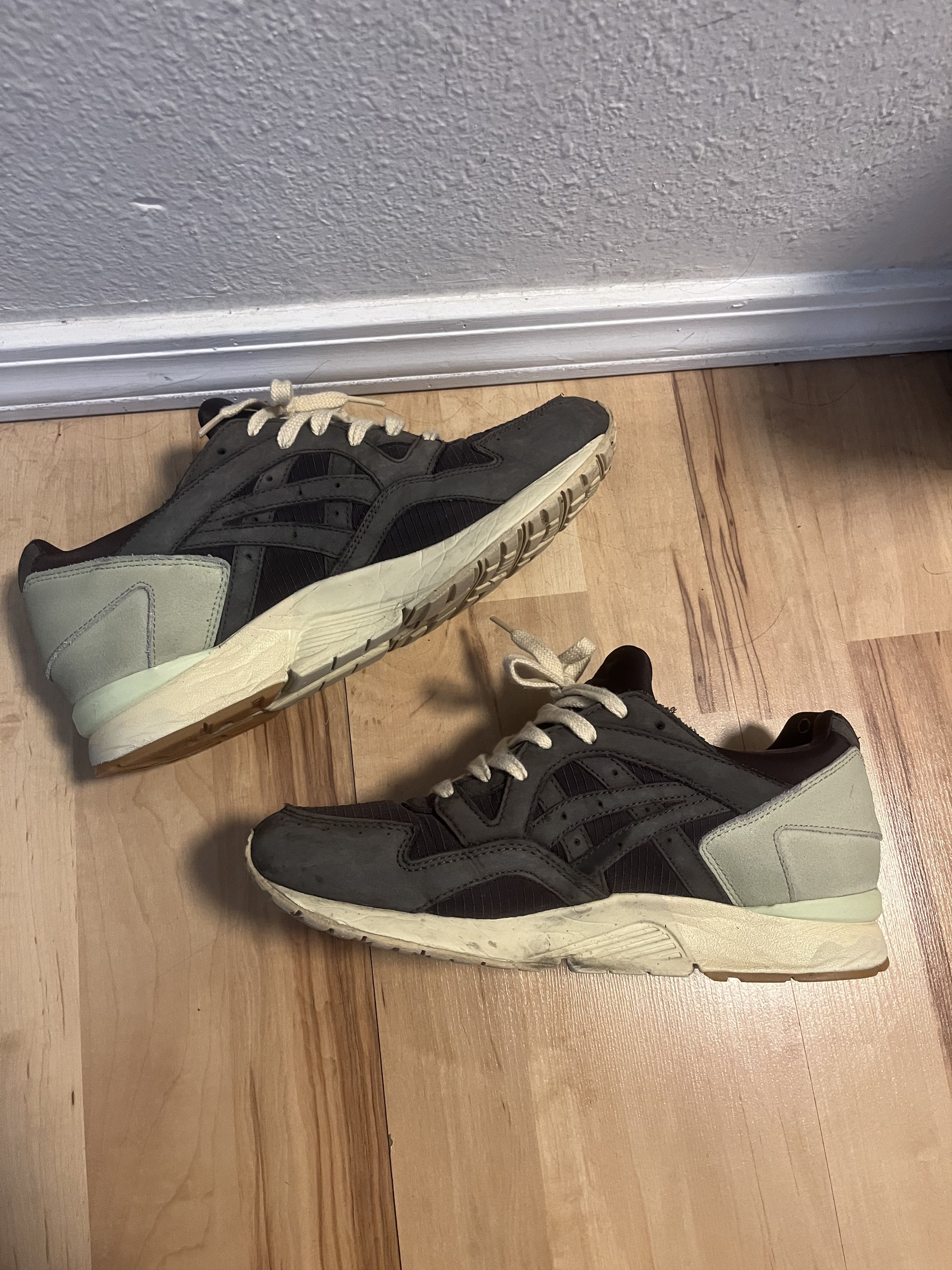 Asics Asics x Saint Alfred Gel Lyte V After Dark Gore-Tex Size US 9 / EU 42 - 2 Thumbnail