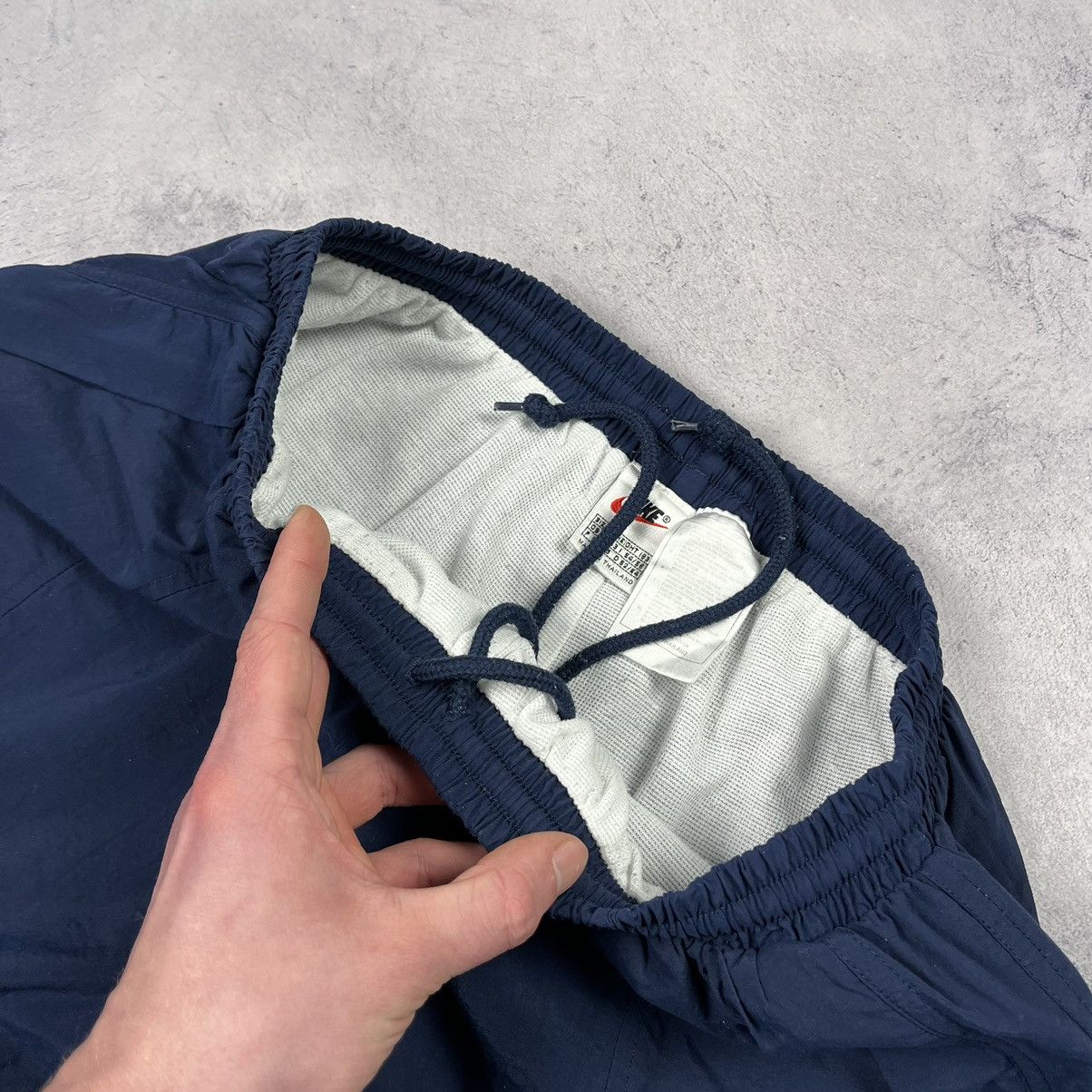 Nike Vintage Nike swoosh y2k drill nylon track pants 90’s Size US 34 / EU 50 - 8 Thumbnail