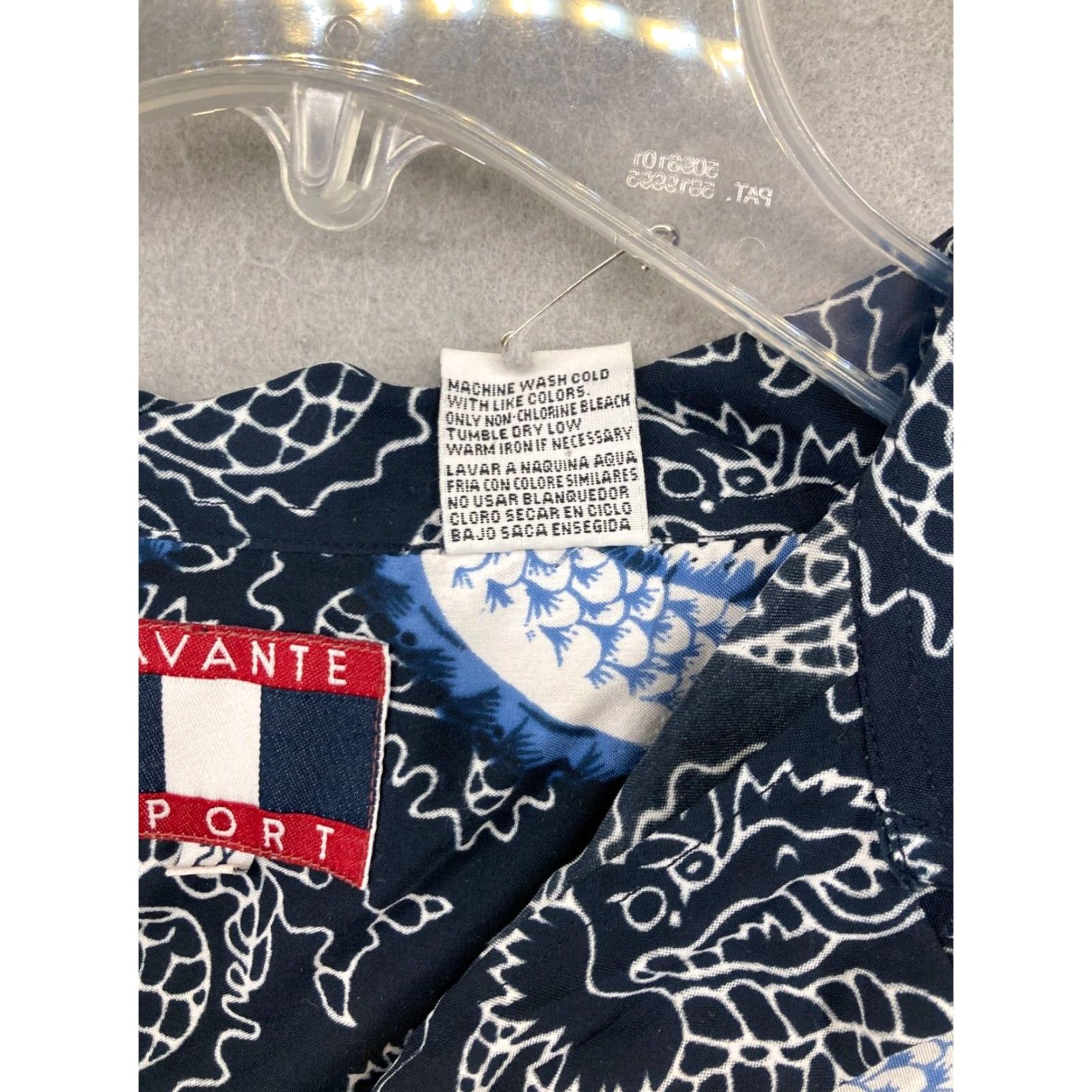 Vintage Savante Sport Mens Shirt XL Blue Dragons Geometric 90s Button-Up Collared Short Sleeve Vintage 90s Men’s Shirt Size US XL / EU 56 / 4 - 5 Thumbnail