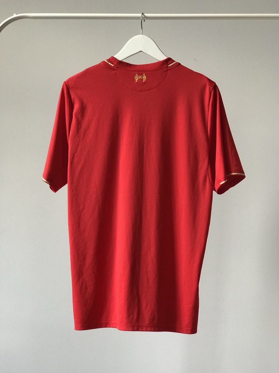 New Balance New Balance Liverpool FC 2015/16 Home Soccer Jersey Size US M / EU 48-50 / 2 - 2 Thumbnail