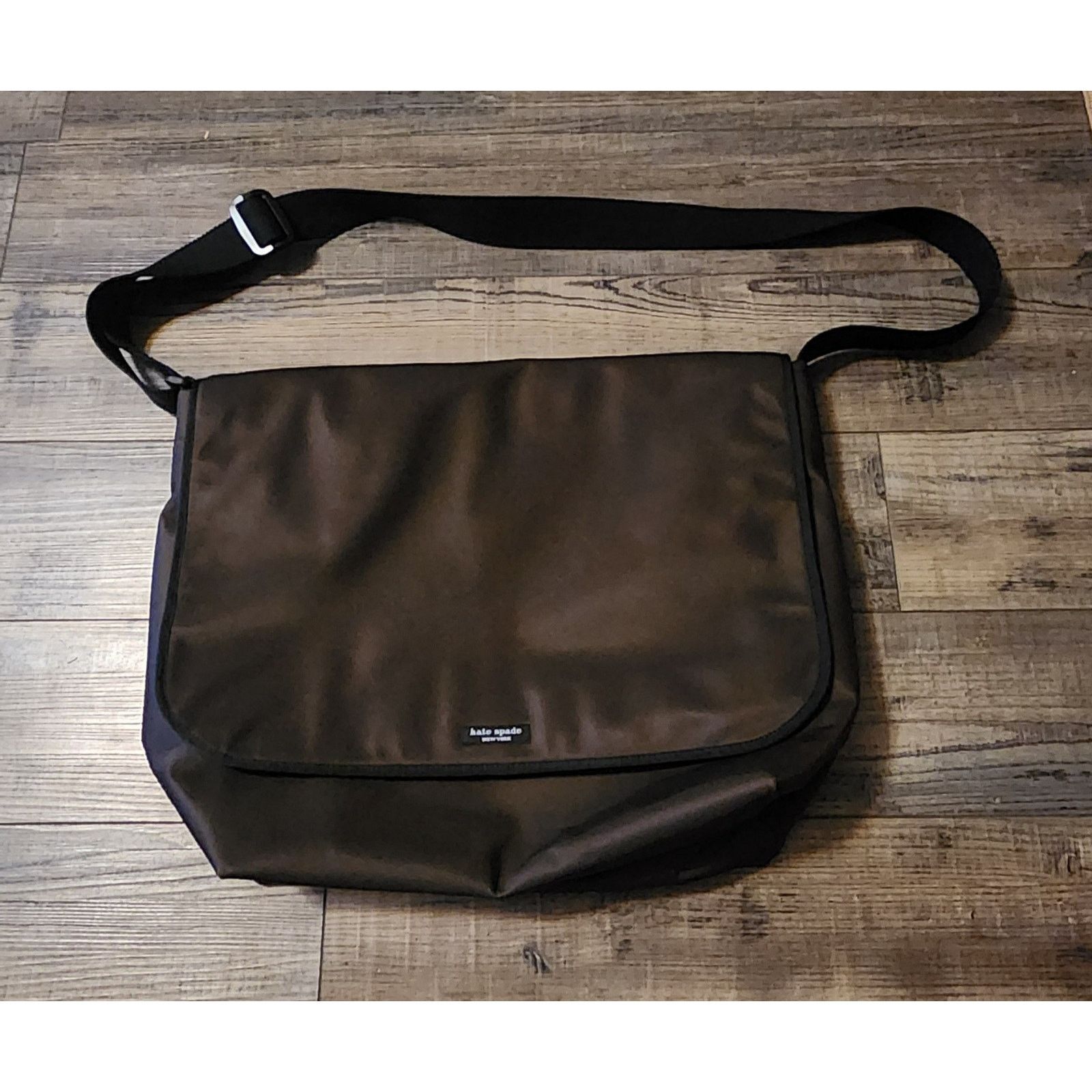 Kate Spade VTG KATE SPADE Brown Messenger Bag. Read Desc. Box 15 Size ONE SIZE - 1 Thumbnail