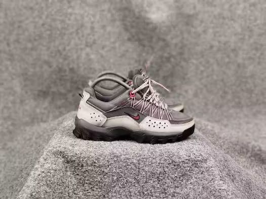 Nike ACG Rare Vintage Nike ACG Trail Low Top Sneakers Outdoor Shoes Size US 5.5 / EU 38 - 9 Thumbnail
