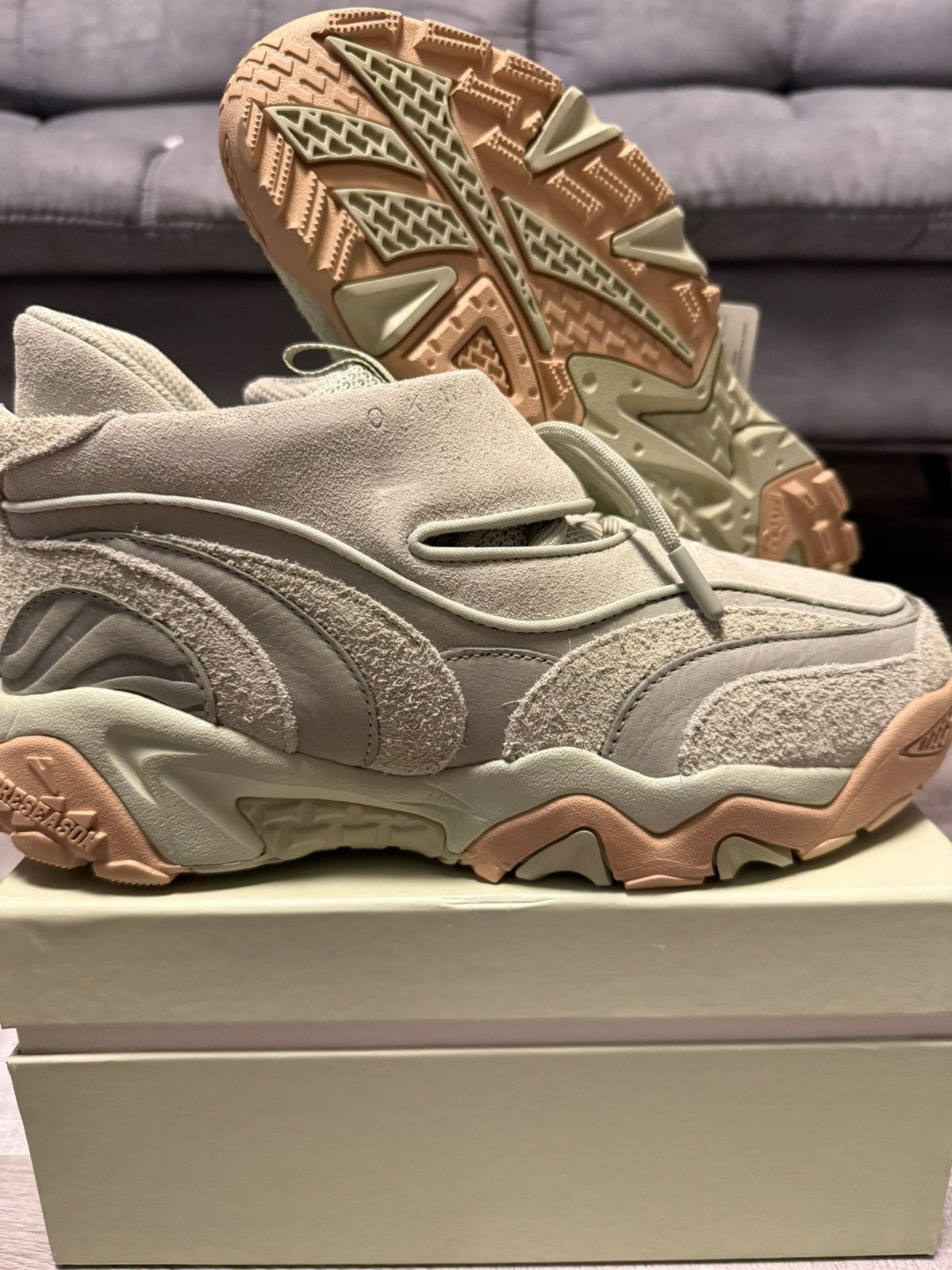 Reebok Reebok x Tobe Nwigwe “Chukwu” – Mint | Size 9 Size US 9 / EU 42 - 1 Thumbnail