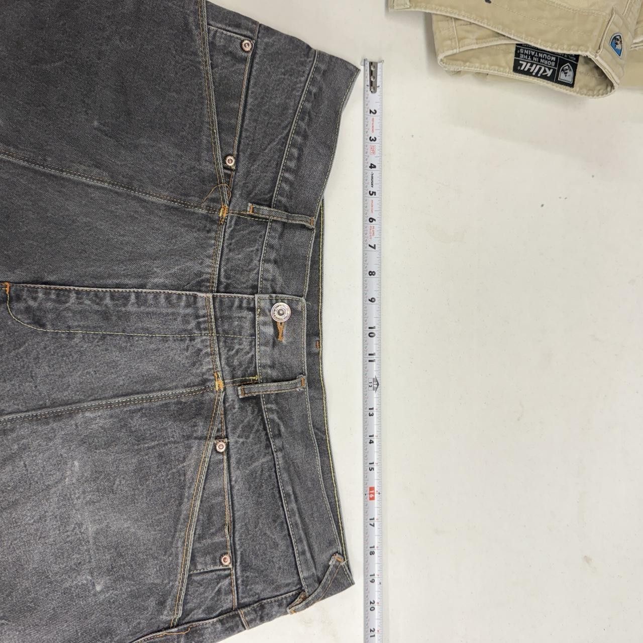 Fubu Y2K Platinum Fubu Embroidered Fat Albert Faded Jorts Size 38 Size US 38 / EU 54 - 5 Thumbnail