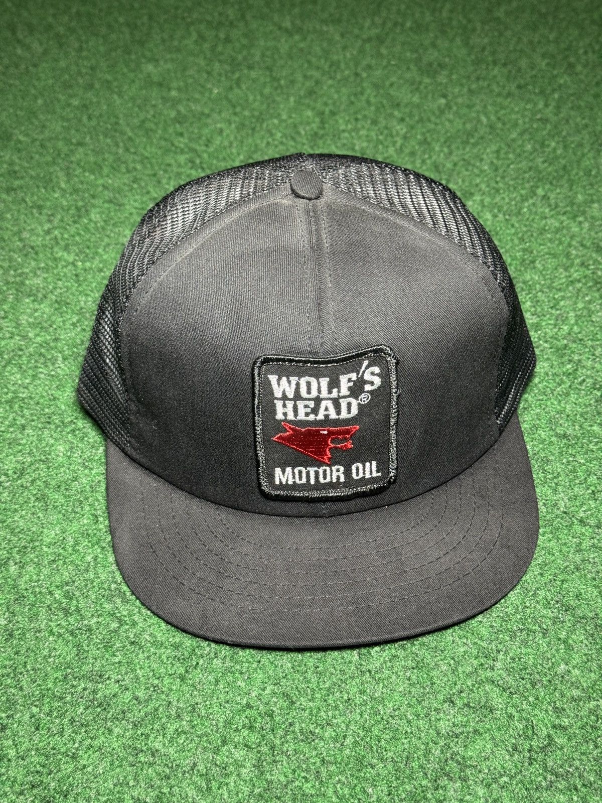 Vintage Wolfs Head Oil Vintage Trucker Mesh Snapback Black Cap Hat Size ONE SIZE - 1 Thumbnail