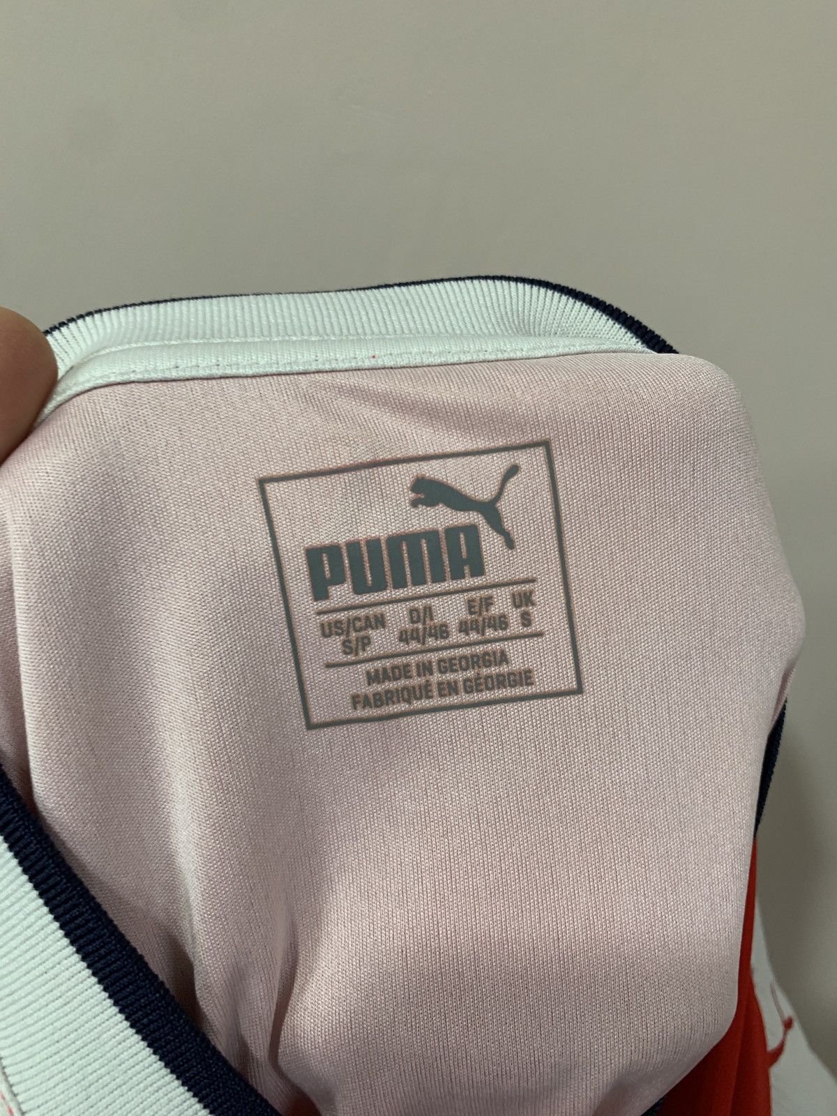 Puma ARSENAL London 2016 HOME FOOTBALL SHIRT JERSEY PUMA Soccer Size US S / EU 44-46 / 1 - 12 Thumbnail