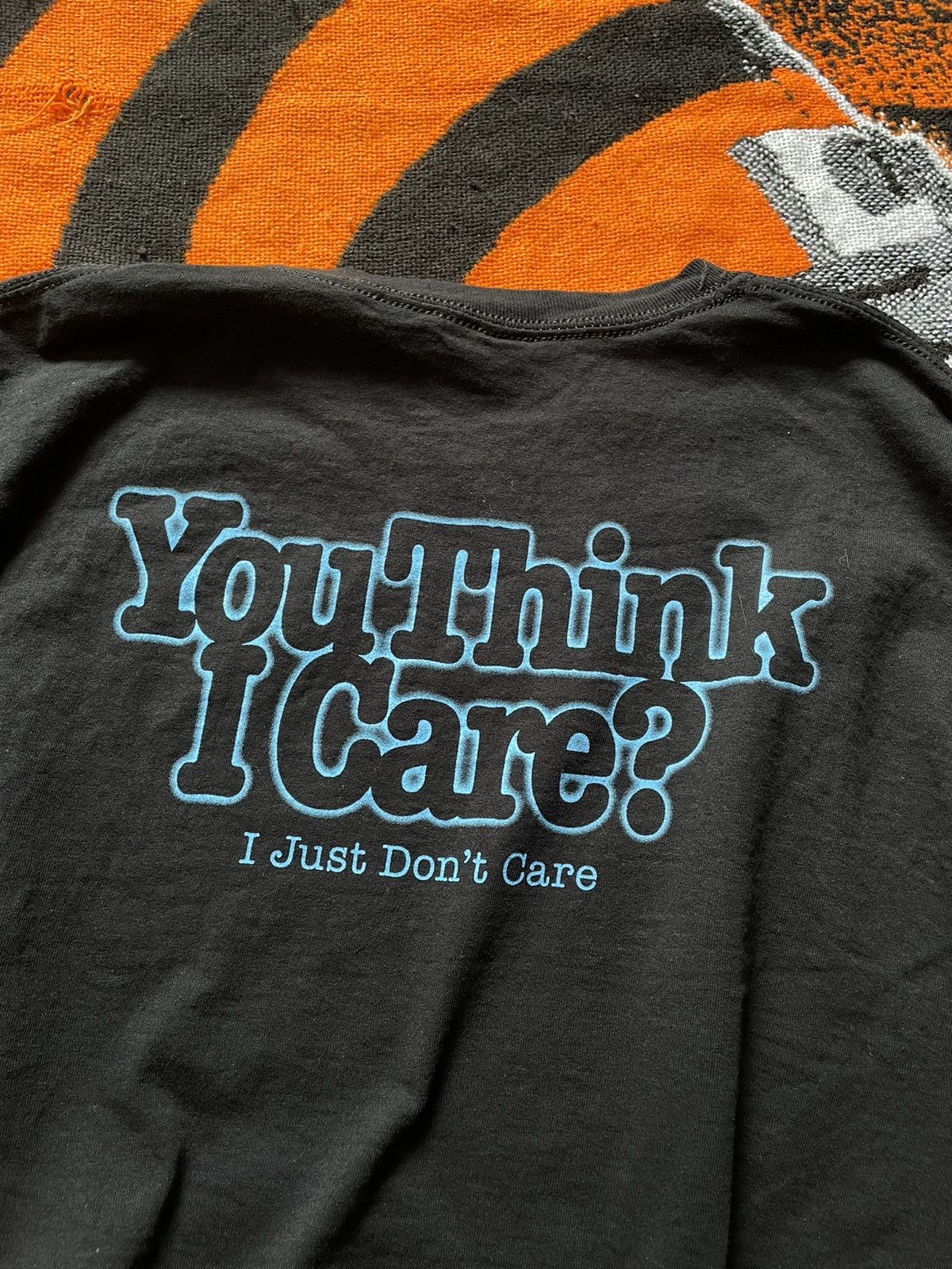 Band Tees × Vintage Vintage Weezer You Think I Care I Just Don’t Care LS T-shirt Size US XL / EU 56 / 4 - 4 Thumbnail