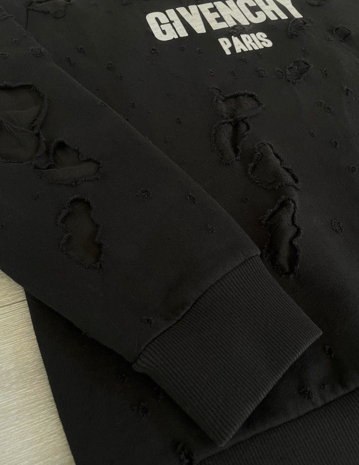 Givenchy Givenchy Distressed Logo Hoodie Size US M / EU 48-50 / 2 - 3 Thumbnail