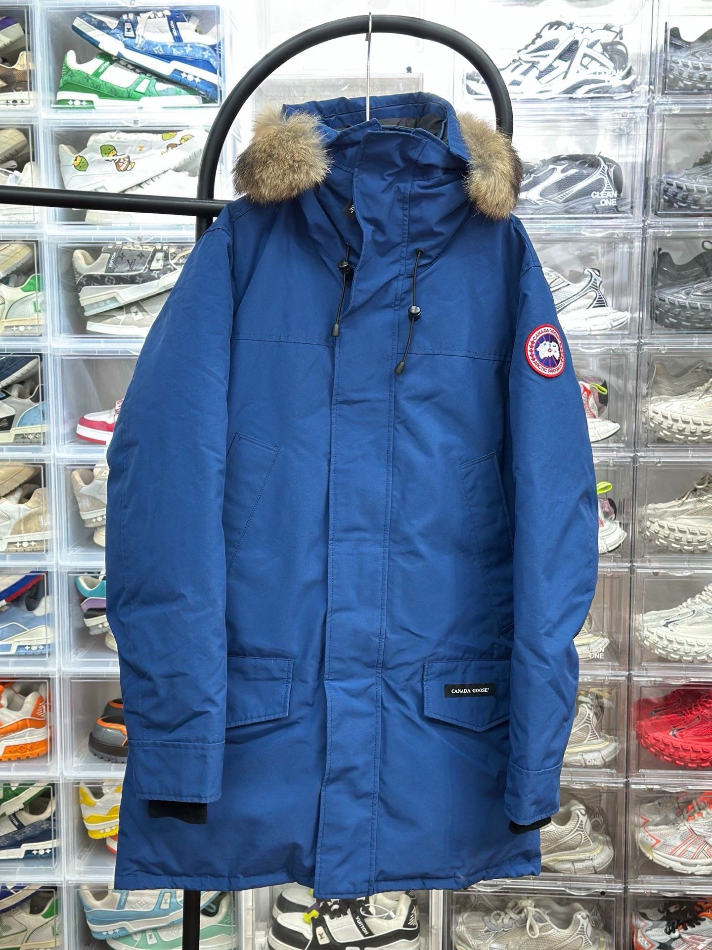 Canada Goose Canada Goose Red Heavy Coat M Men Size US M / EU 48-50 / 2 - 1 Thumbnail