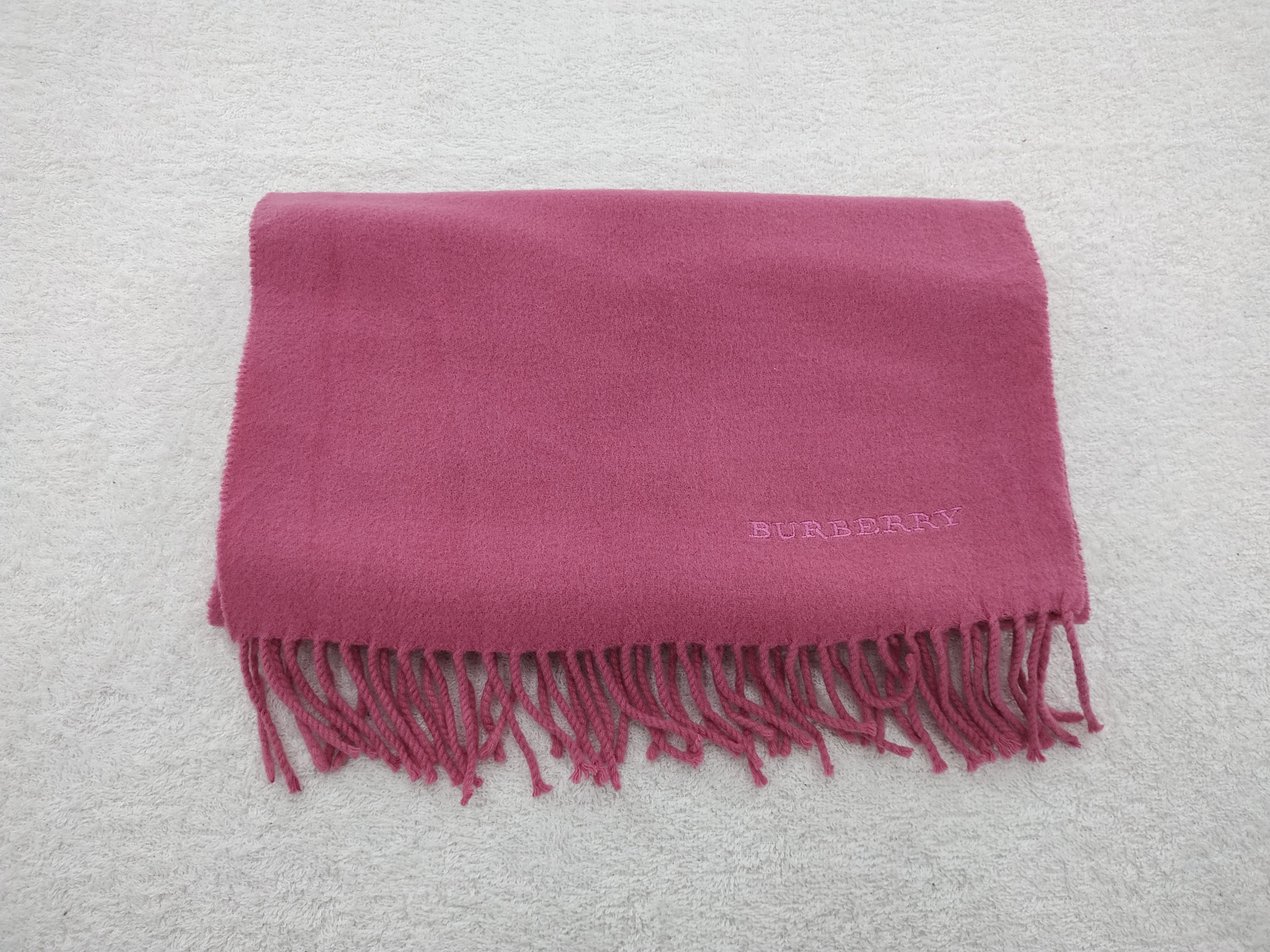 Burberry Vintage Burberry Cashmere Scarf/Muffler/Neckwear MF022 Size ONE SIZE - 3 Thumbnail