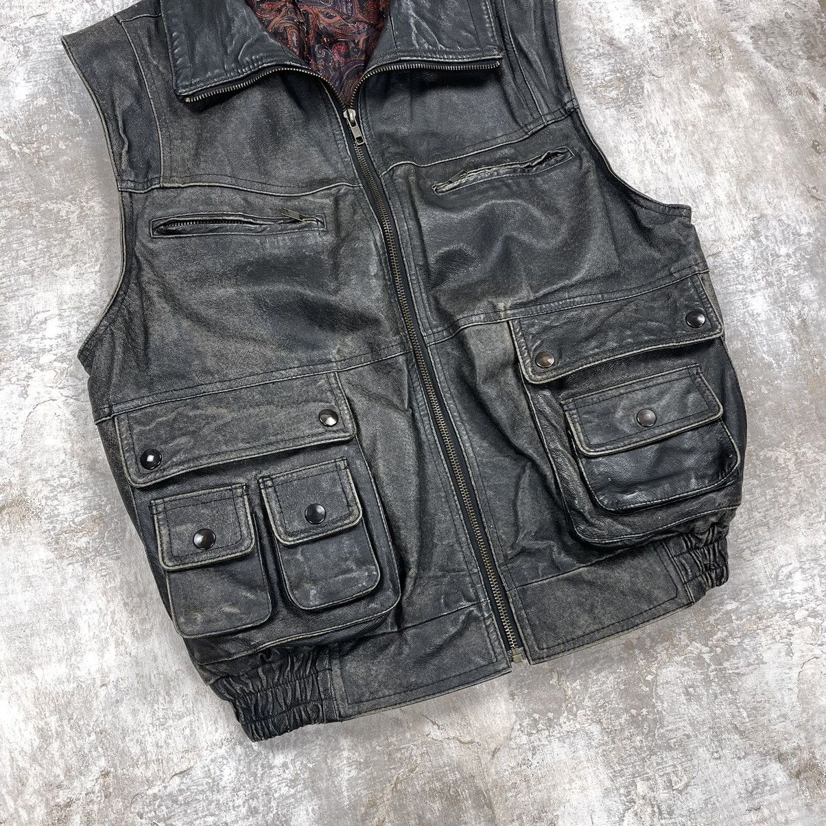 Vintage VINTAGE 90s DISTRESSED LEATHER VEST MOTO BIKER Size US L / EU 52-54 / 3 - 3 Thumbnail