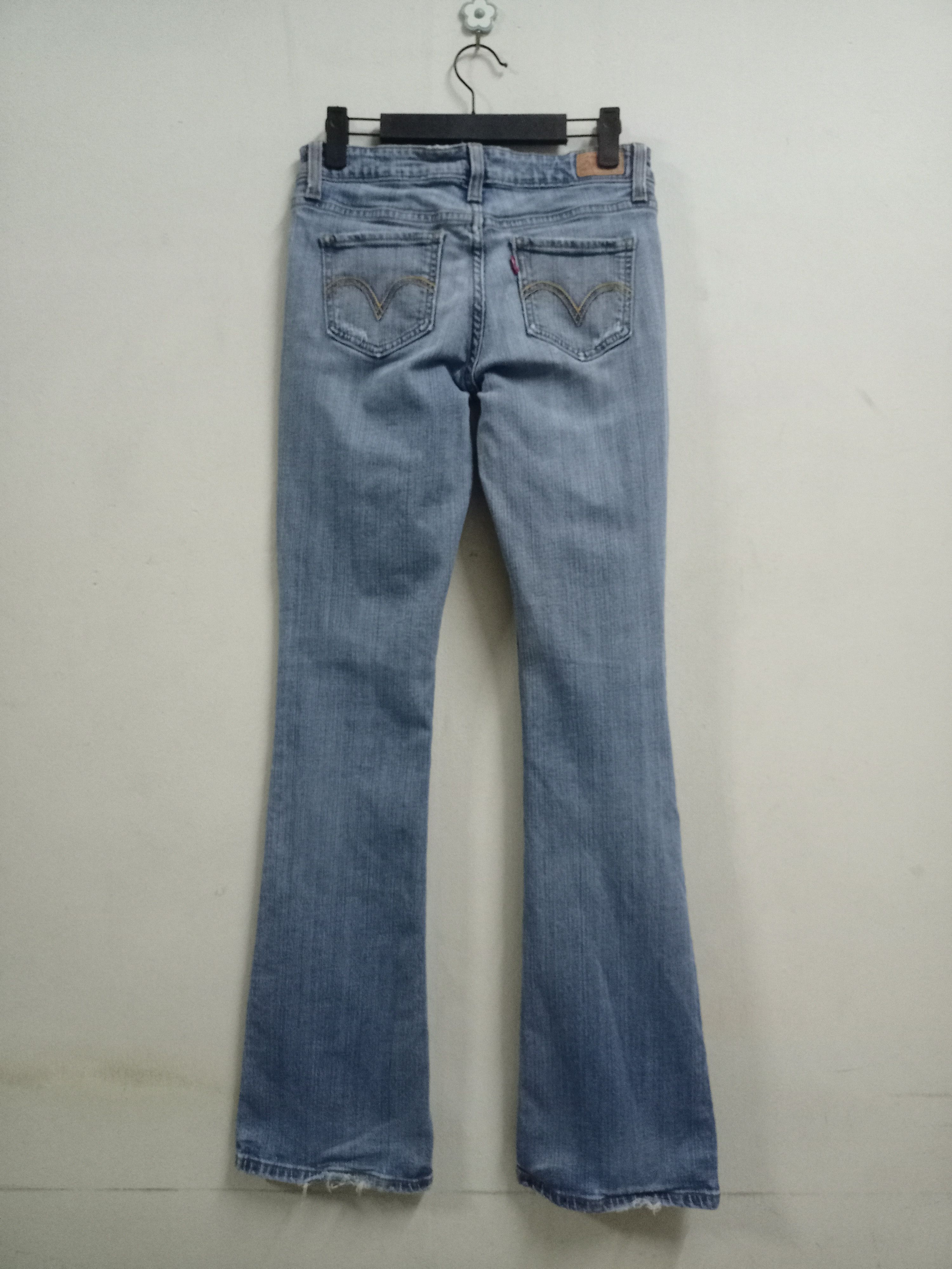 Levi's × Levi's Vintage Clothing Rare Levis 518 Superlow Blue Wash Distressed Flare Jeans Size 28" / US 6 / IT 42 - 2 Thumbnail