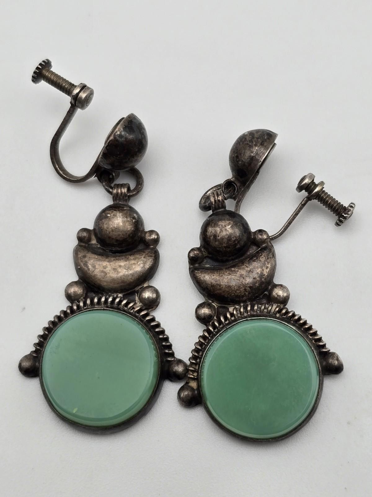 Sterling Silver Vtg Mexican Sterling Screw-Back Earrings – Green Chrysoprase Size ONE SIZE - 1 Thumbnail