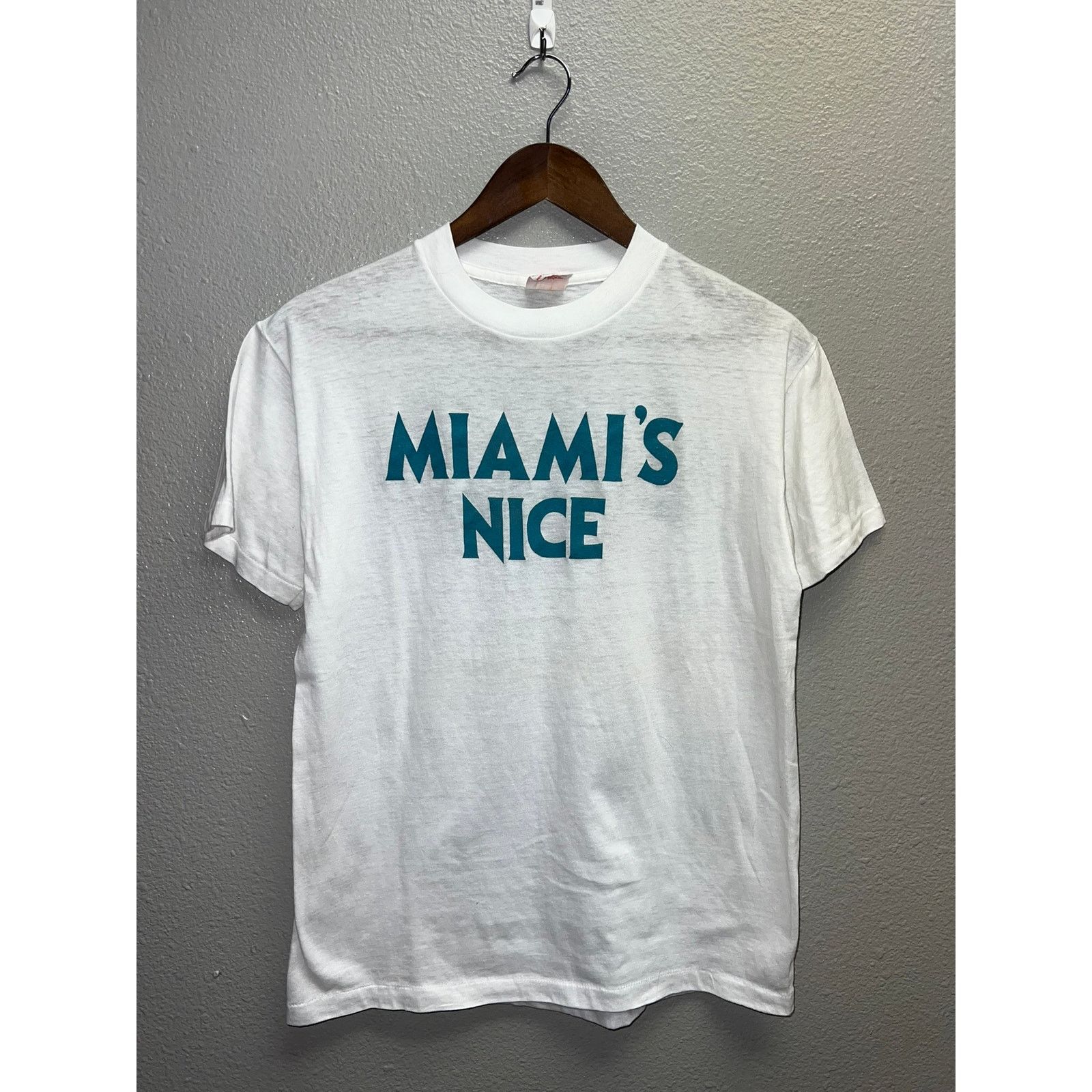 Vintage Vintage Miami Shirt Miami's Nice Lutheran Brotherhood 80s M Size US M / EU 48-50 / 2 - 1 Thumbnail