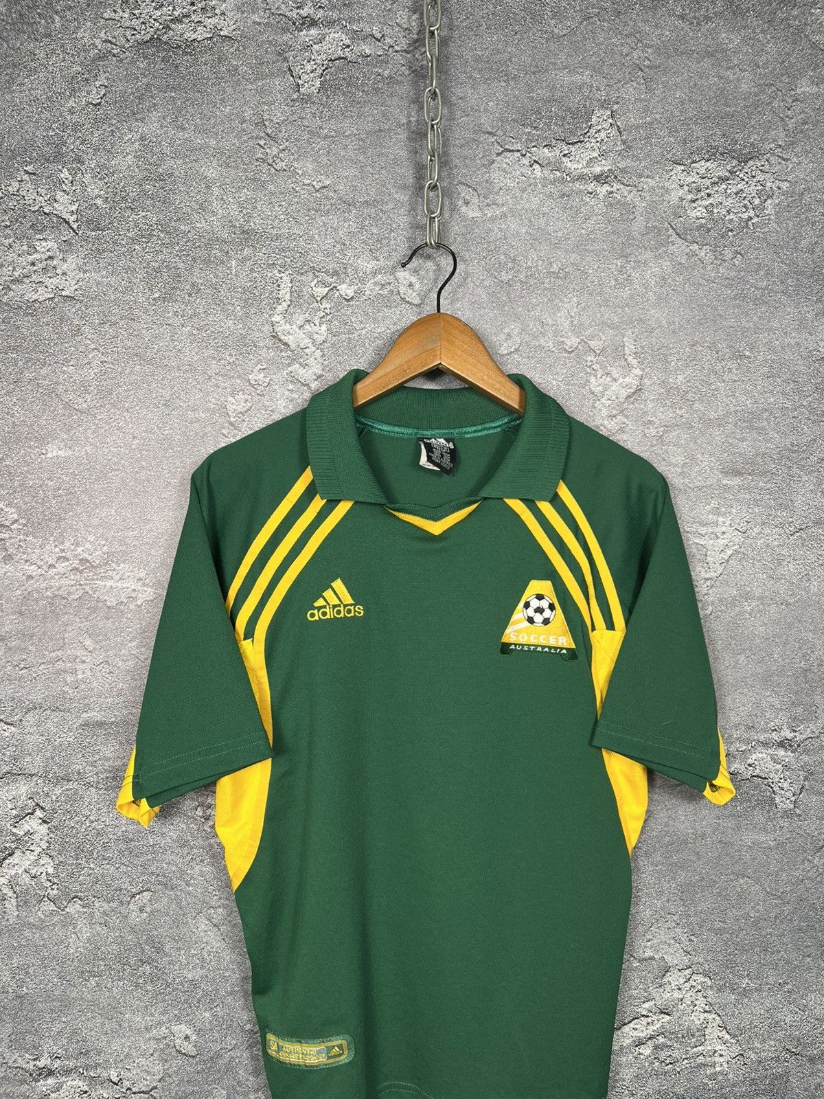 Adidas Vintage 2001 Adidas Australia Boys 10 Jersey T-shirt Size US XS / EU 42 / 0 - 2 Thumbnail