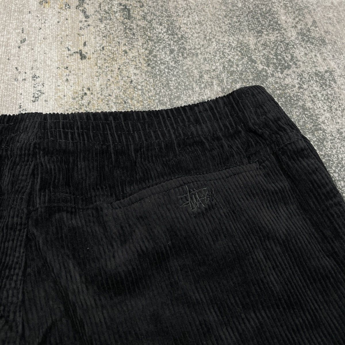 Stussy STUSSY WIDE WALE BOX CORD SHORTS BLACK Size US 32 / EU 48 - 5 Thumbnail
