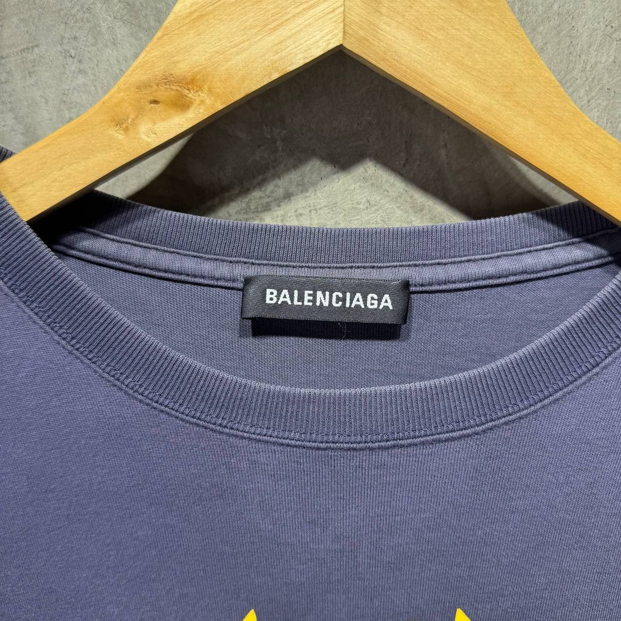 Balenciaga Balenciaga BB feather tee Size US XL / EU 56 / 4 - 4 Thumbnail