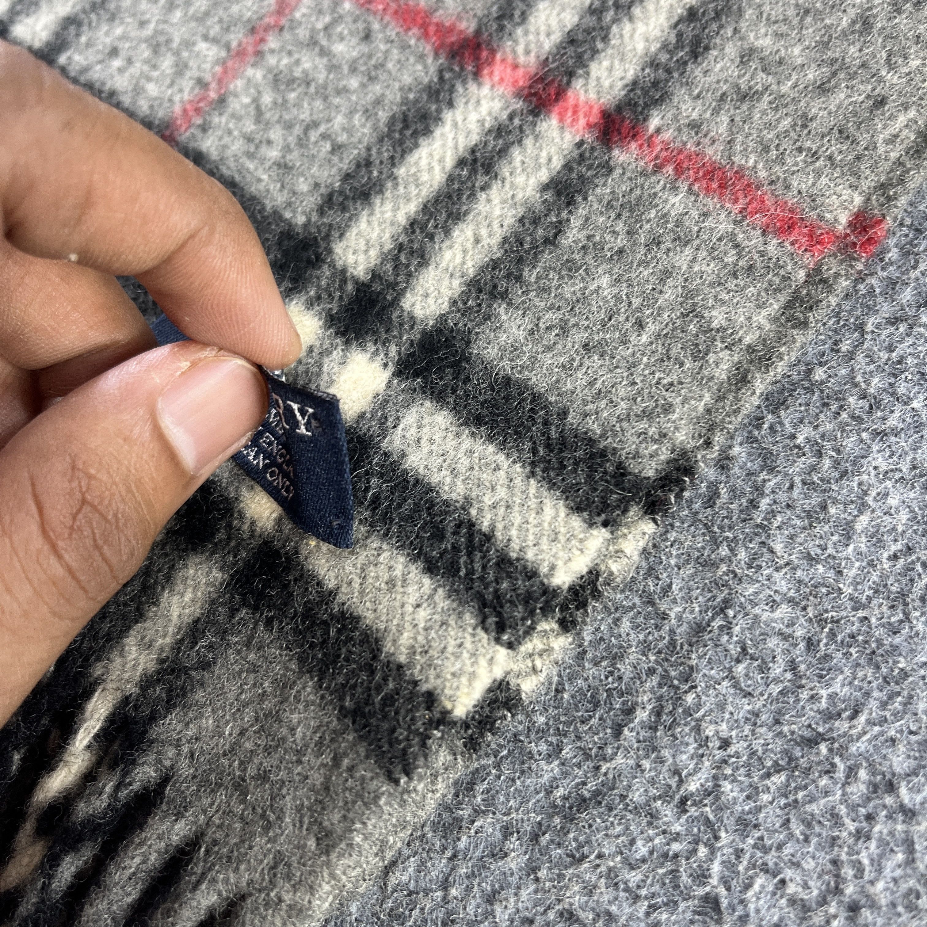 Burberry Burberry Scarf / Muffler / Neckwear T1403 Size ONE SIZE - 6 Thumbnail