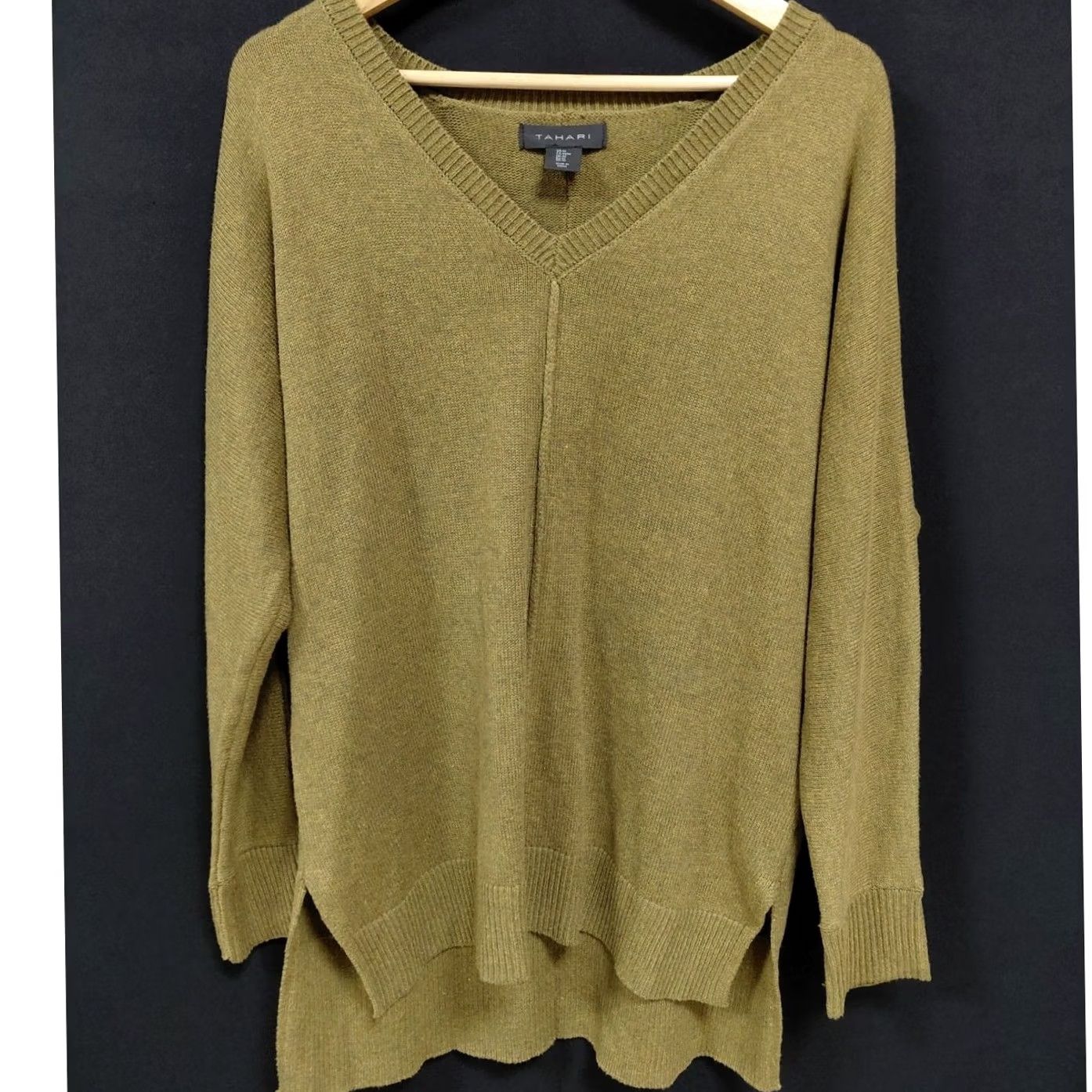 Vintage Tahari V-Neck Knit Sweater Olive Solid Long Sleeve Women Size M Size M / US 6-8 / IT 42-44 - 2 Thumbnail