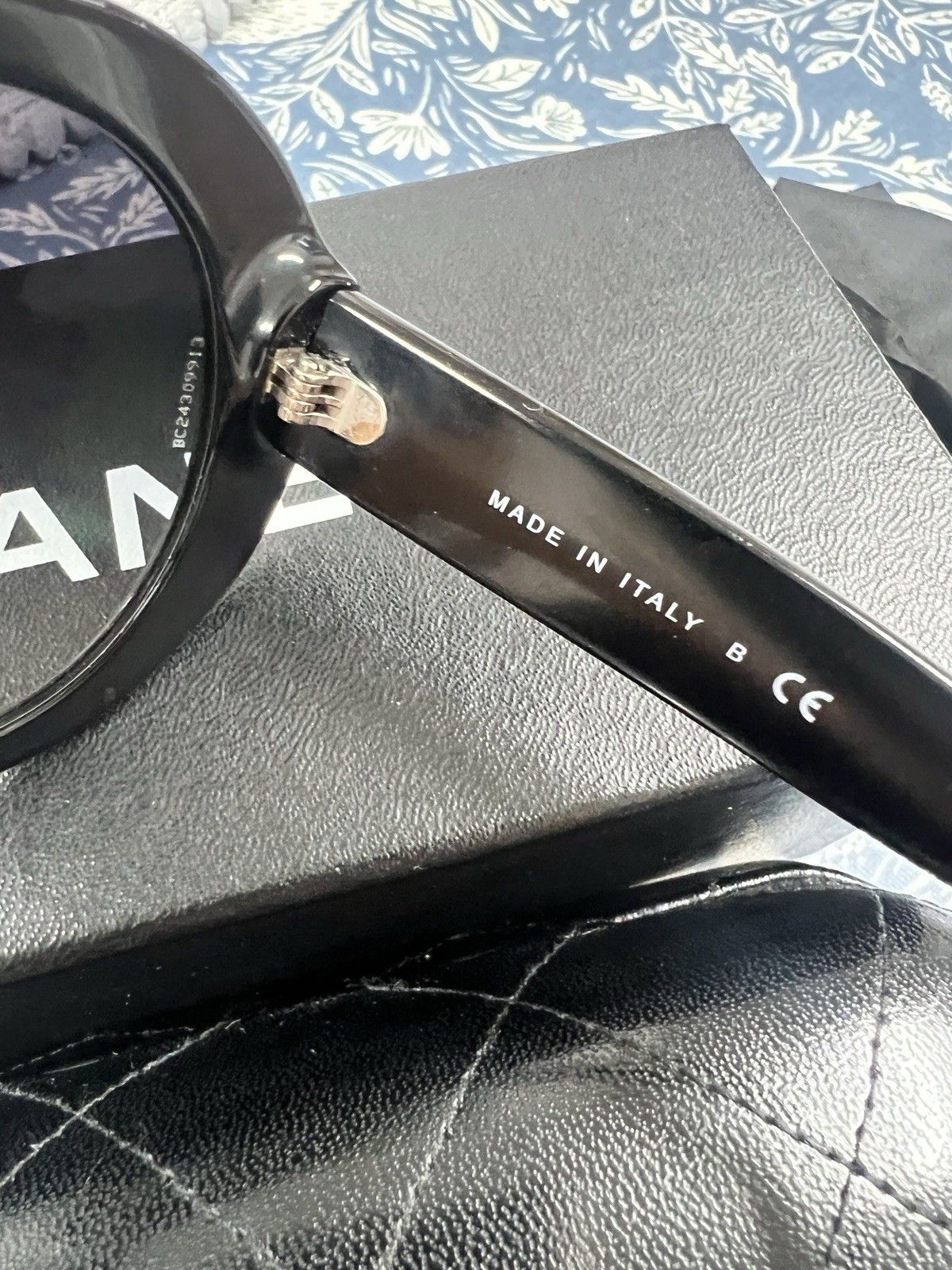 Chanel Chanel CH5372 Women’s Butterfly Authentic Sunglasses Size ONE SIZE - 5 Thumbnail